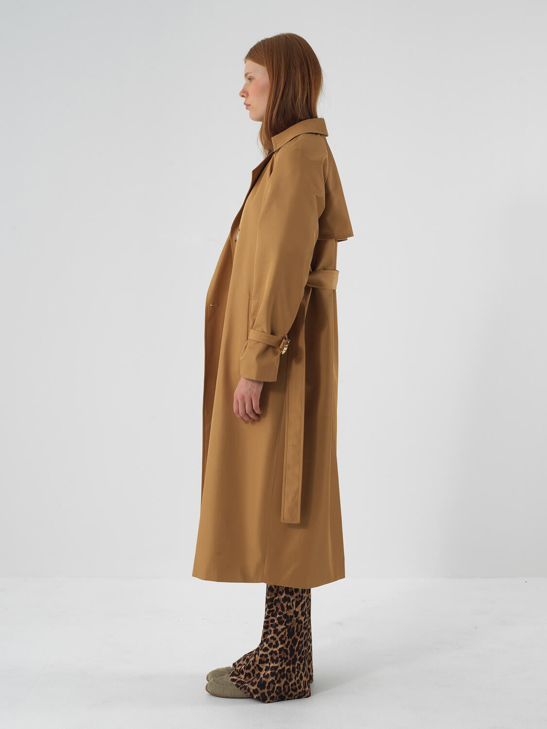 Xint Camel Regular Fit Trench Coat That Protects its From