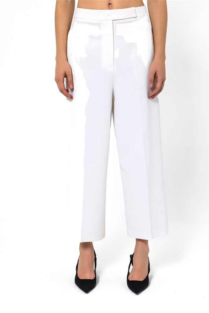 Women White Crop Pants With Side Pockets