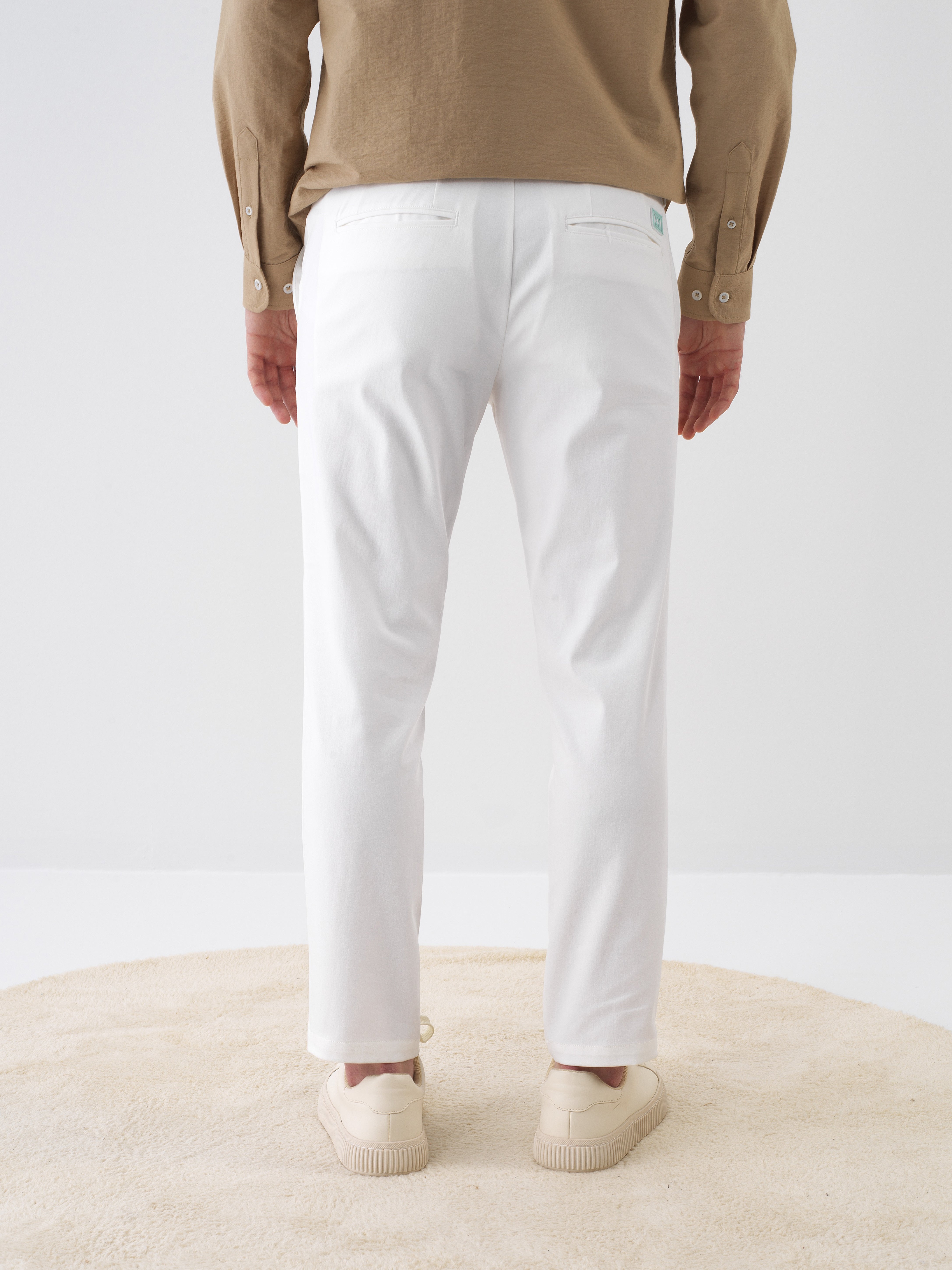 Xint Off White Pant With Zippered Closable Side Pockets