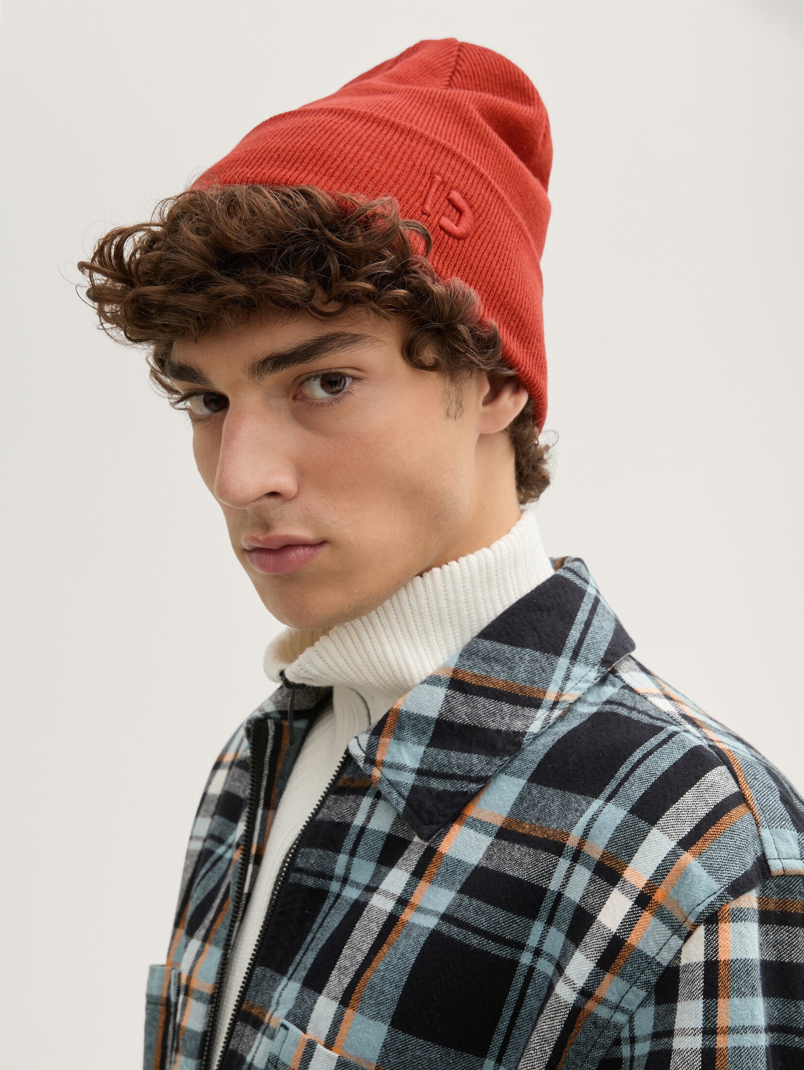 Tom Tailor Velvet Red Beanie With Logo Embroidery