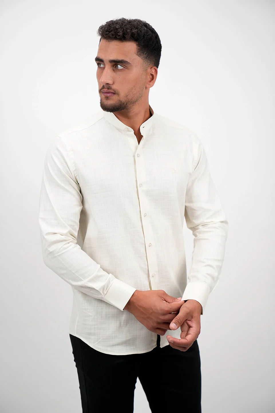 Long Sleeved Beige Linen Shirt With Wing Collar