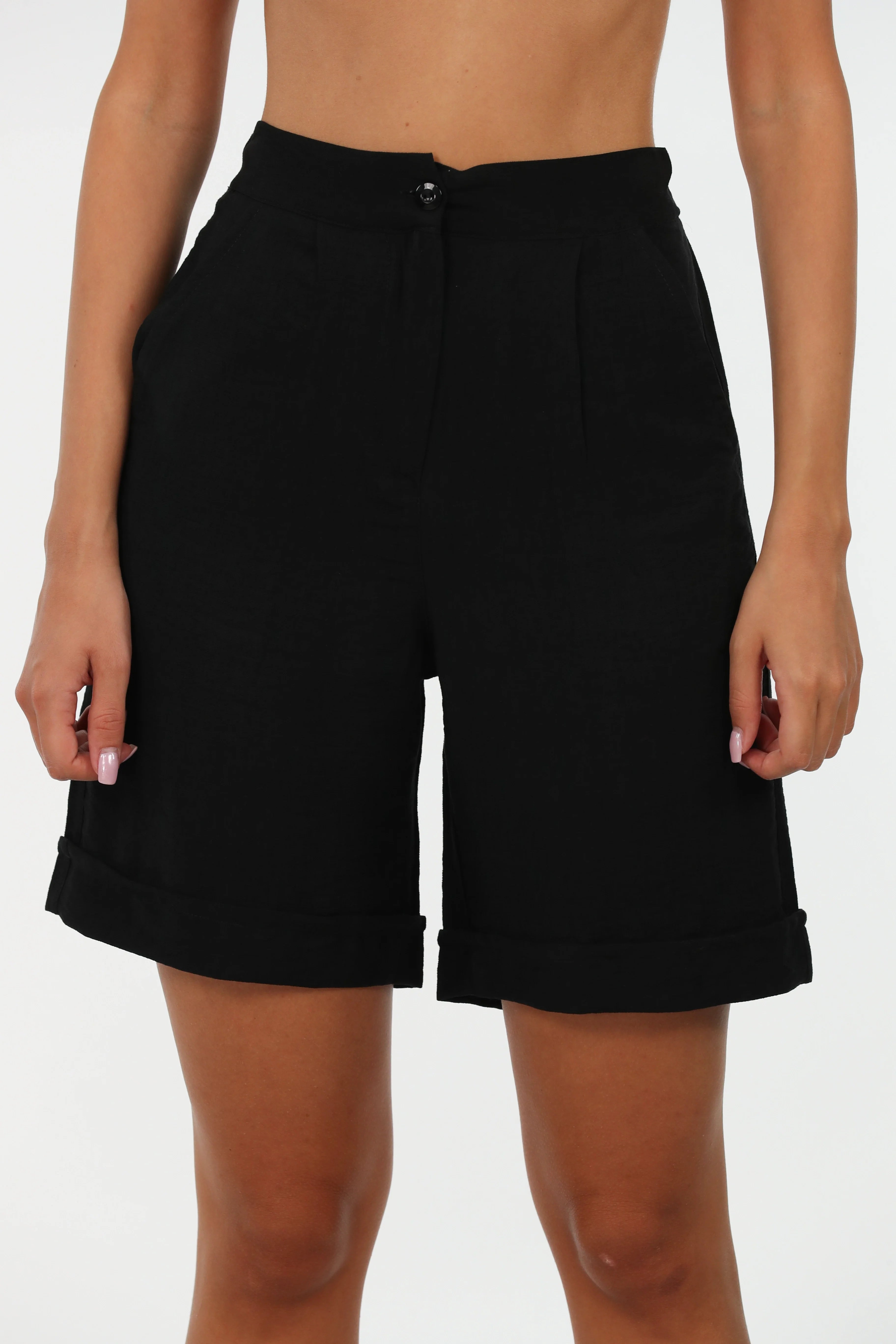 Black Simple Linen Short