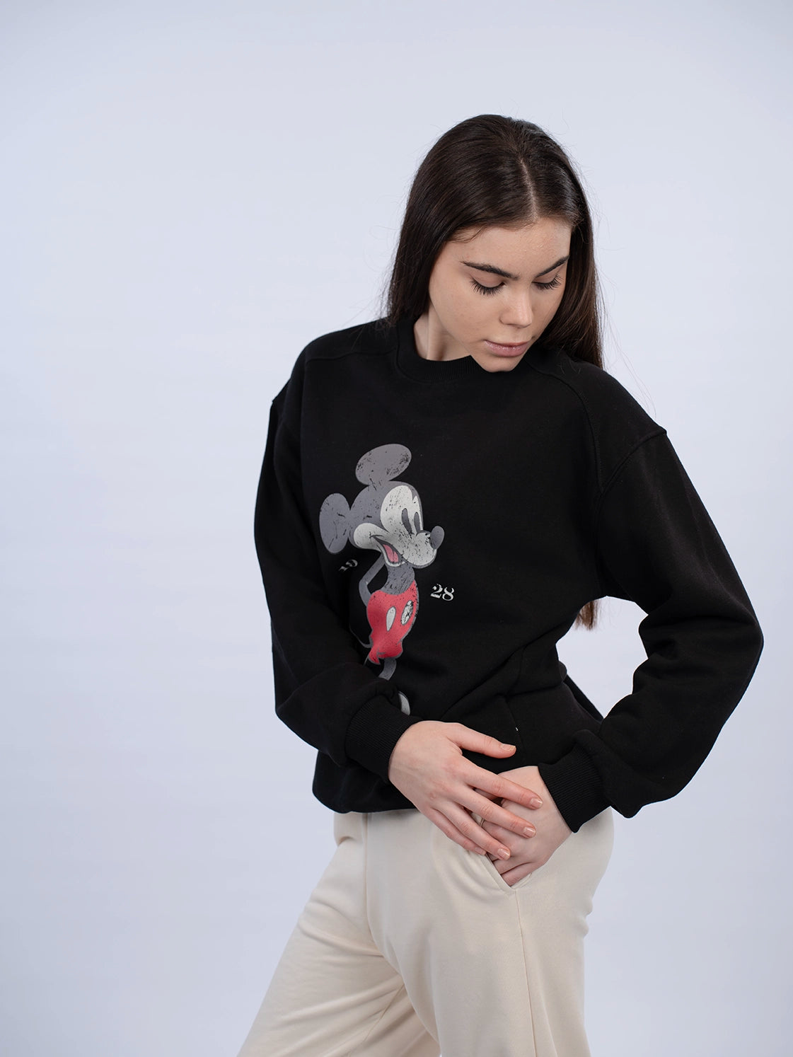 Black Casual Sweater With Cartoon Front Design