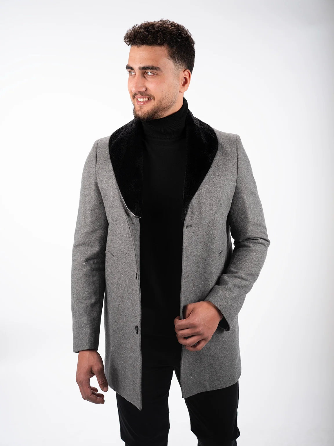 Classic Grey Coat With Fure Collar