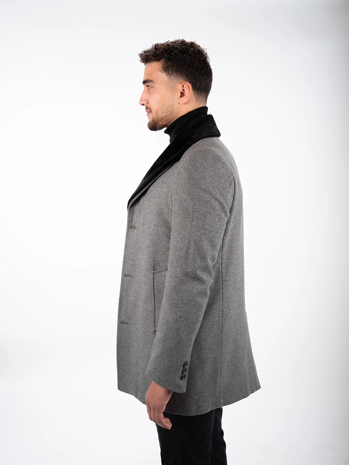 Classic Grey Coat With Fure Collar