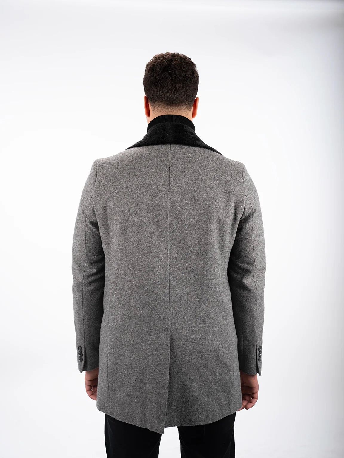 Classic Grey Coat With Fure Collar