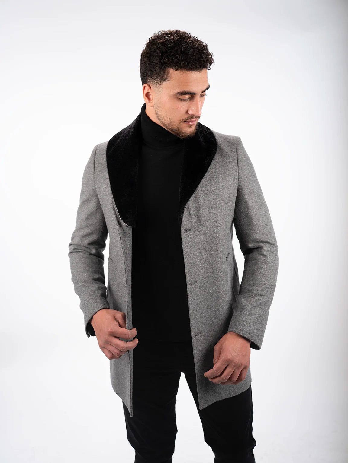 Classic Grey Coat With Fure Collar