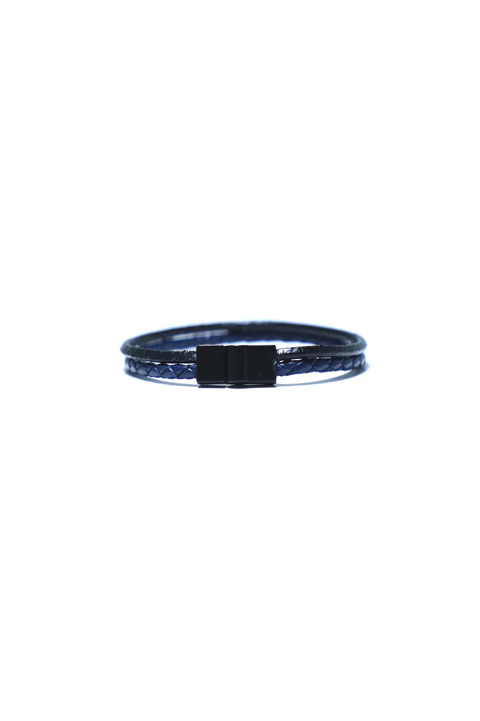 Bracelet With Magnetic Clasp For Easy Closure