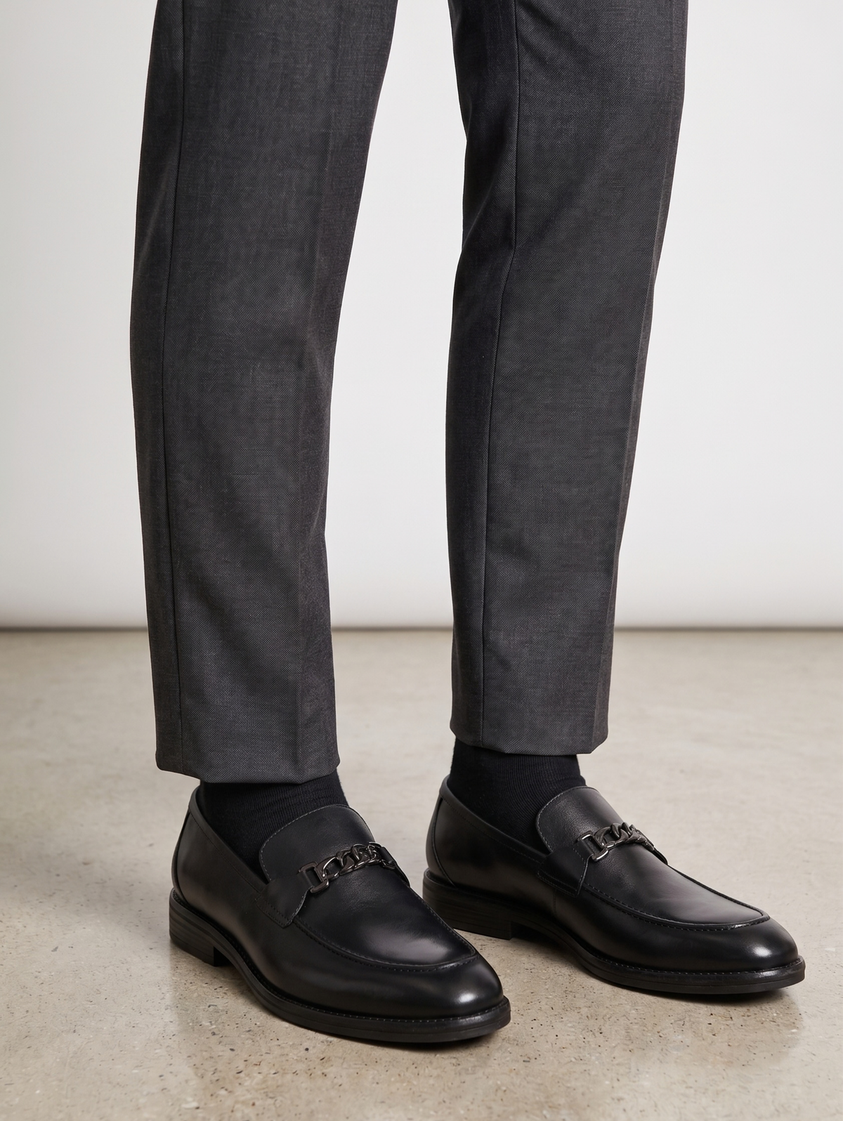 Black Leather Loafers With Chain Hardware