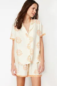 Trendyol Sun Patterned Off White Pajama Set