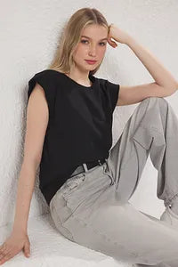 Trendyol Black T-shirt With Moon Sleeved