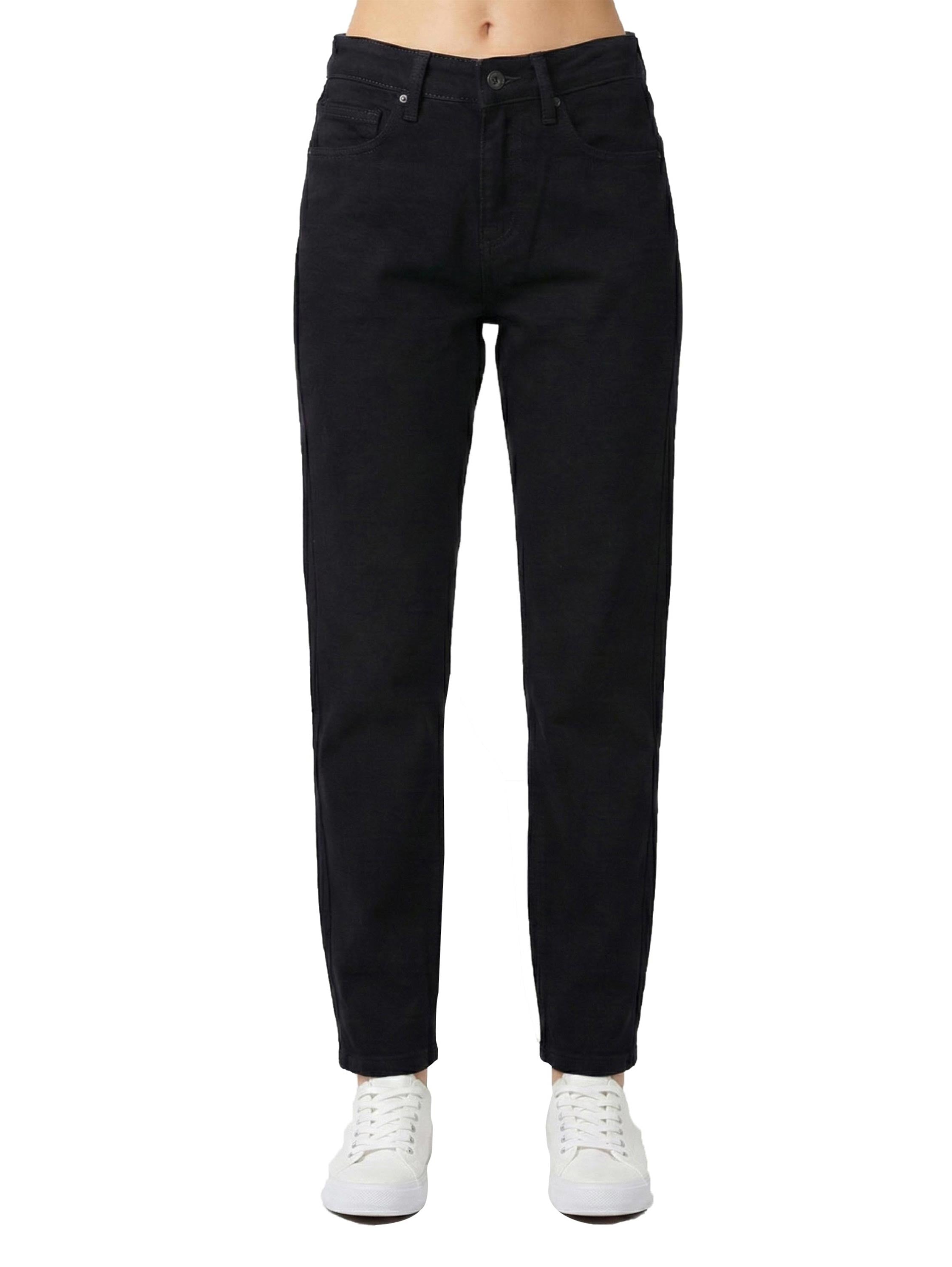 Mom Fit Black Jeans With Zipper & Button To Close