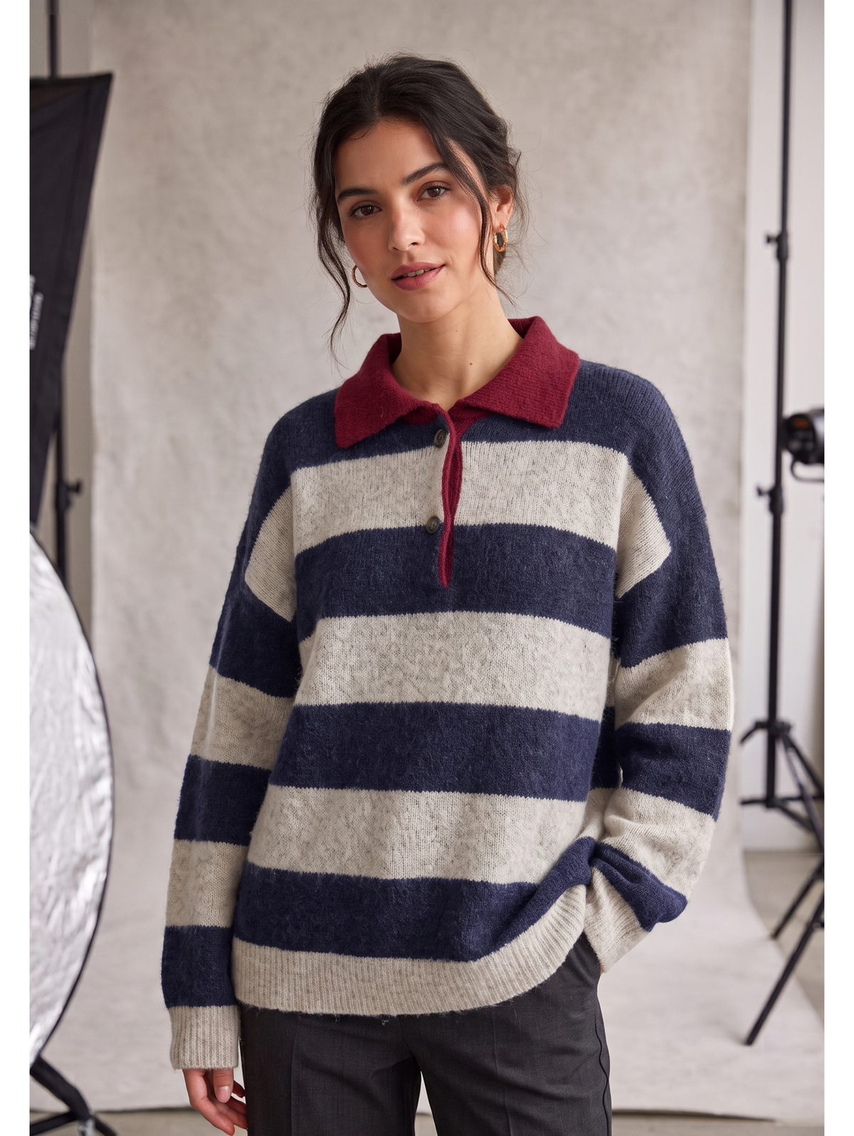 Navy Long Sleeved Pullover