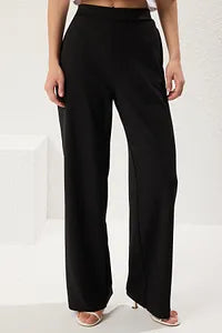 Trendyol Black Straight Pant With Back Elastic Waist