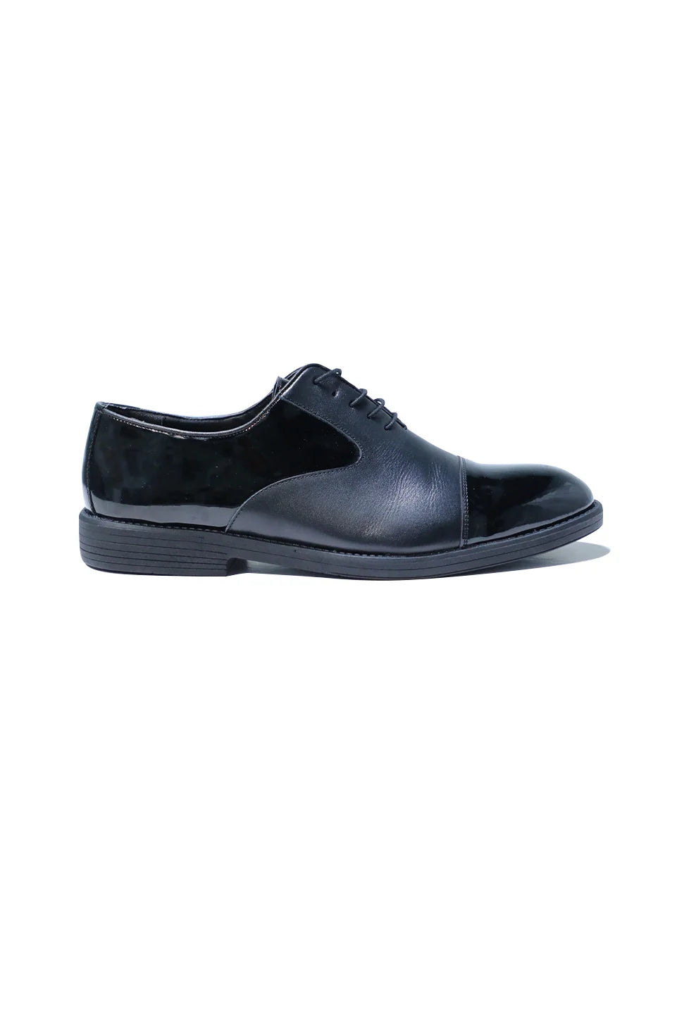 Cap-Toe Oxford Black Shoes