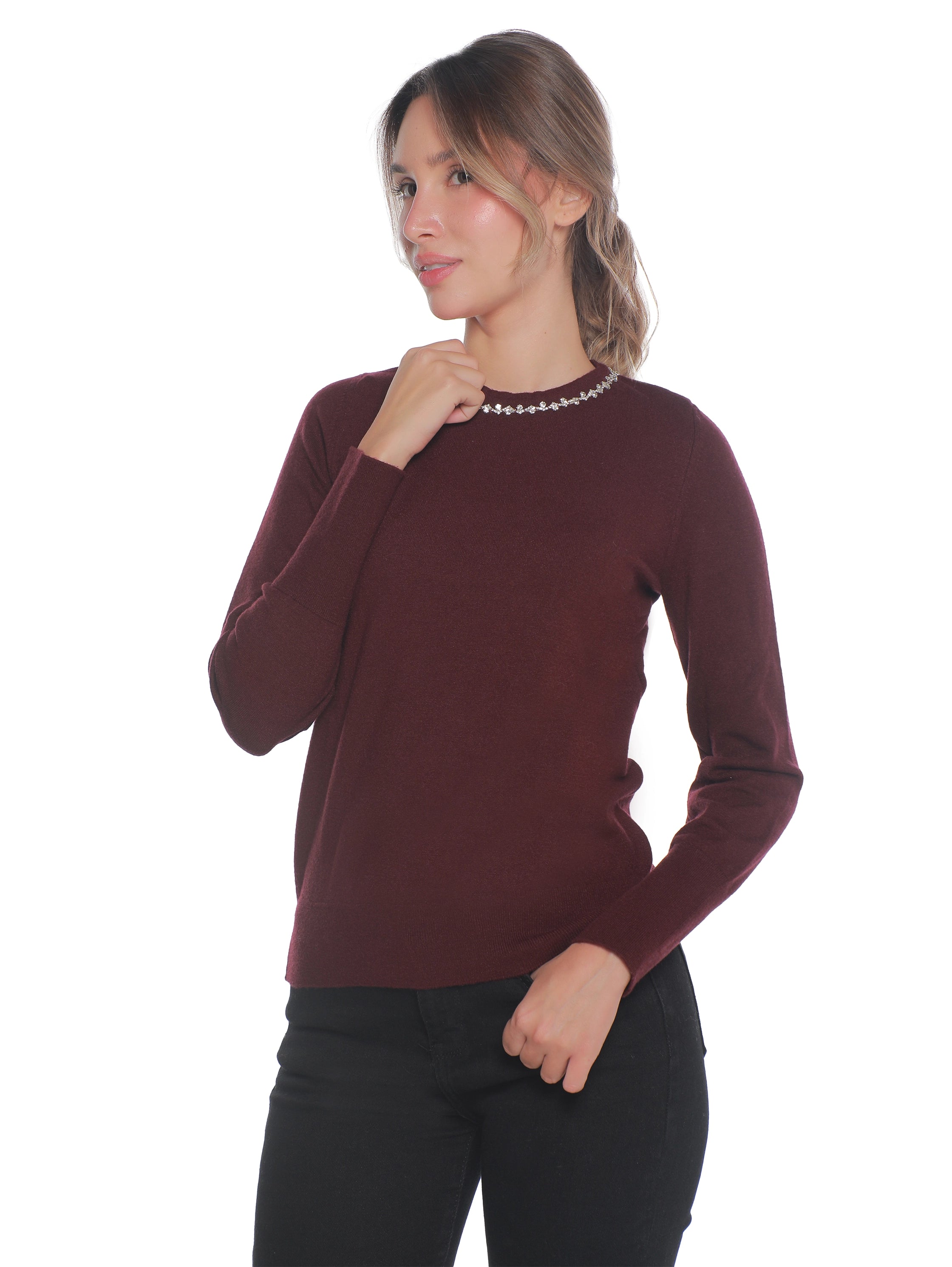 Bordo Soft Pullover With Necklace Attached Design