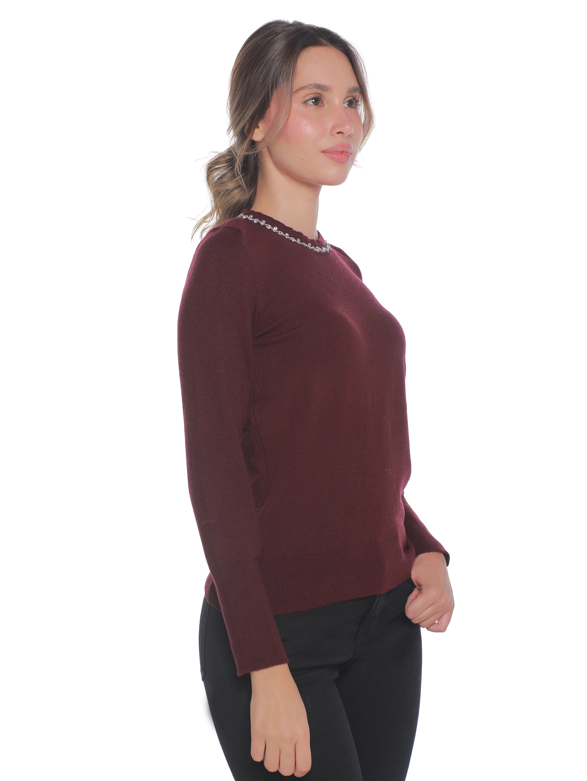 Bordo Soft Pullover With Necklace Attached Design