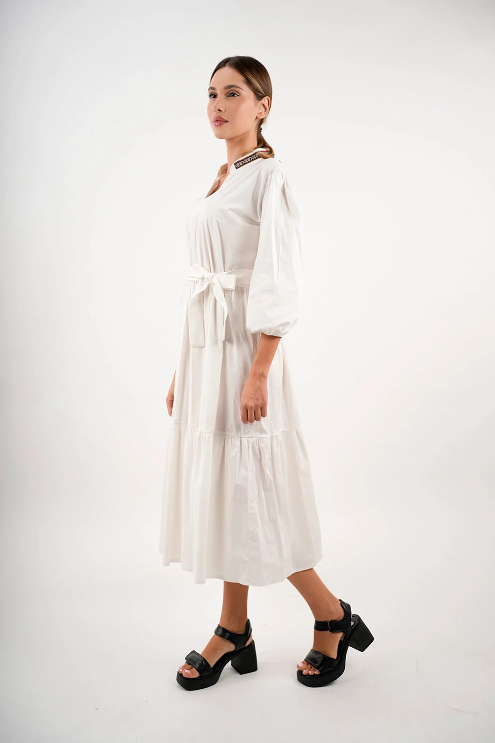 Long Sleeved White Dress With Wing Collar