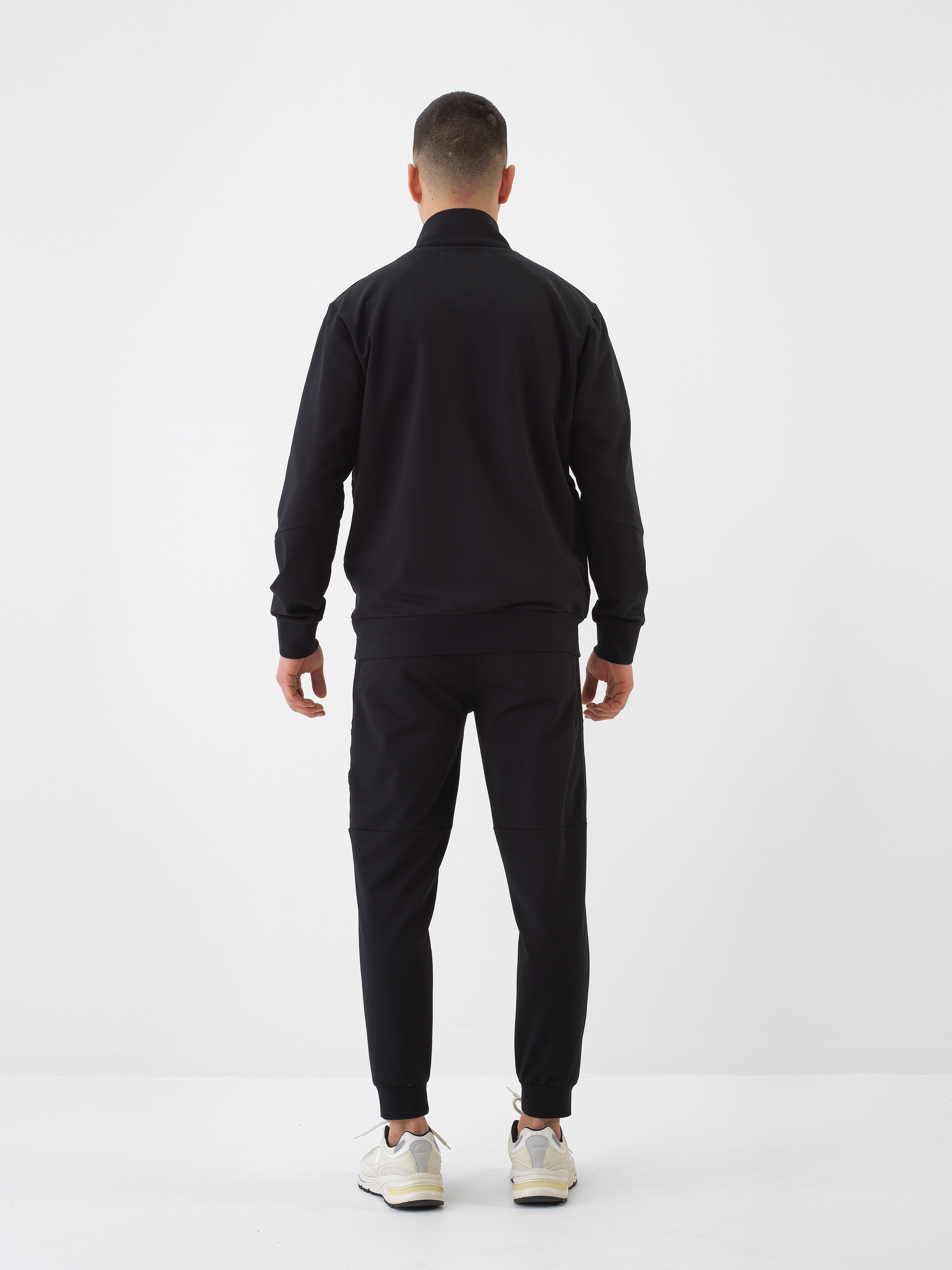 Xint Cotton Black Jogging