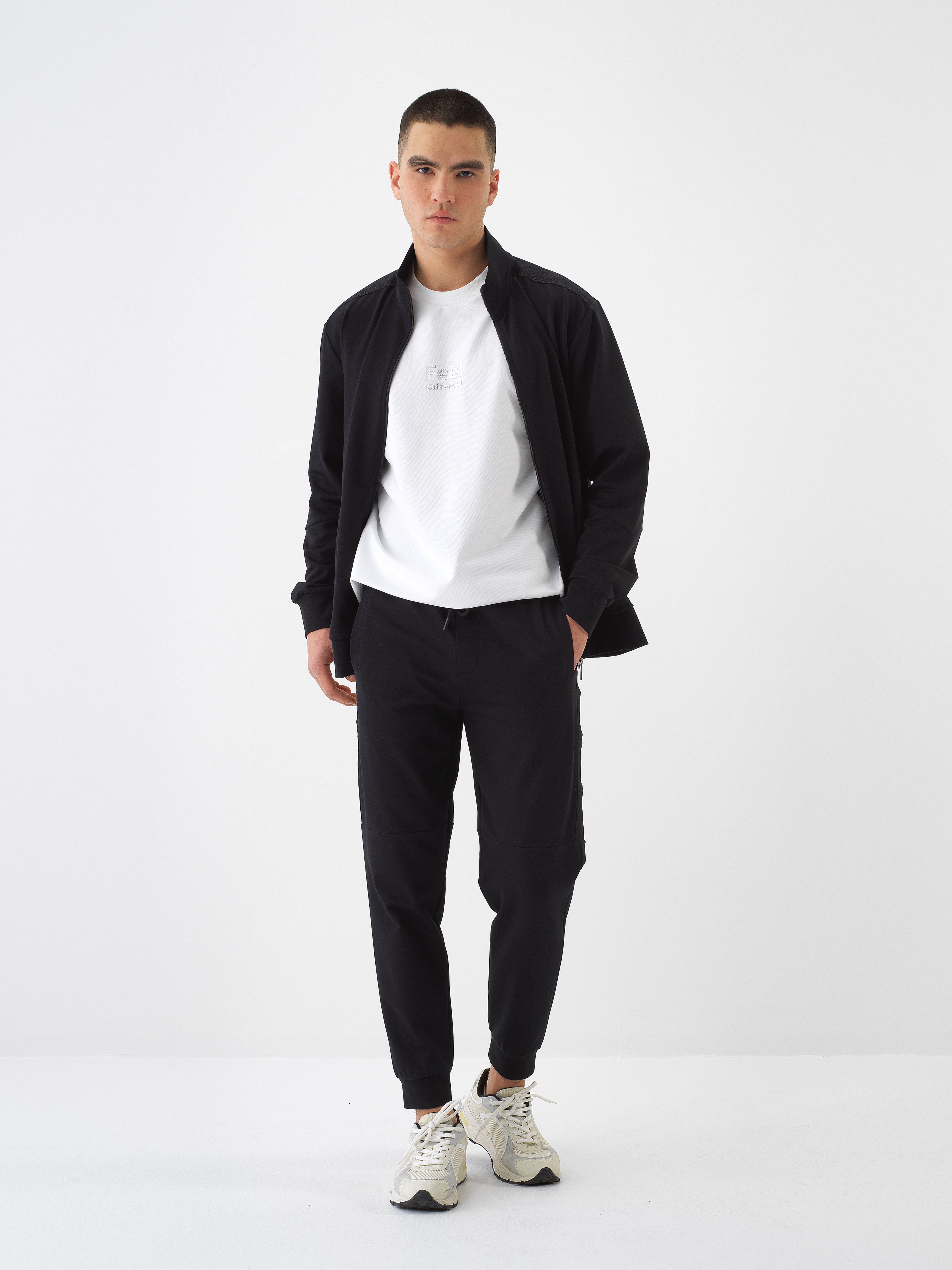 Xint Cotton Black Jogging