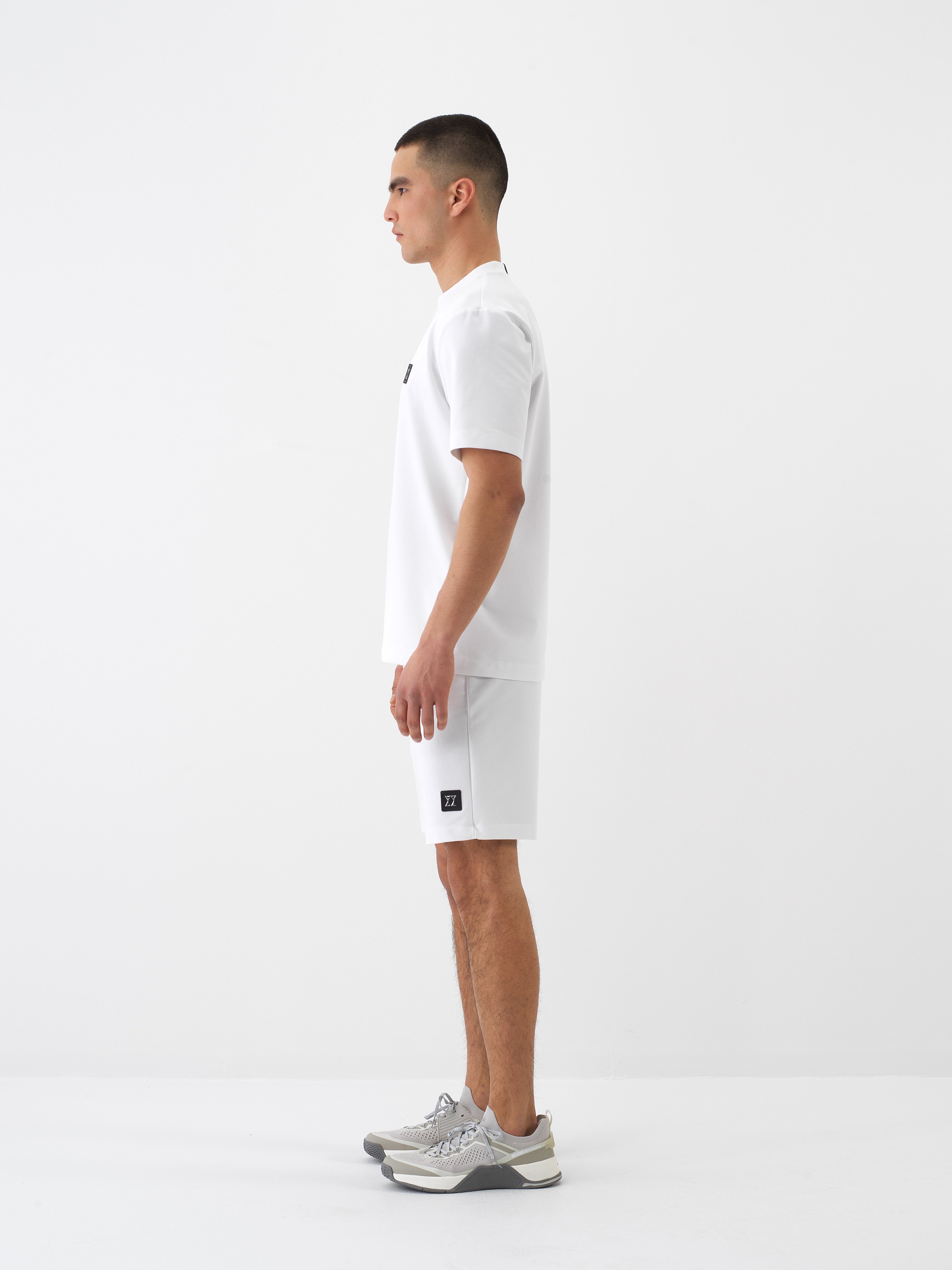 Xint White Short With Elastic Waist