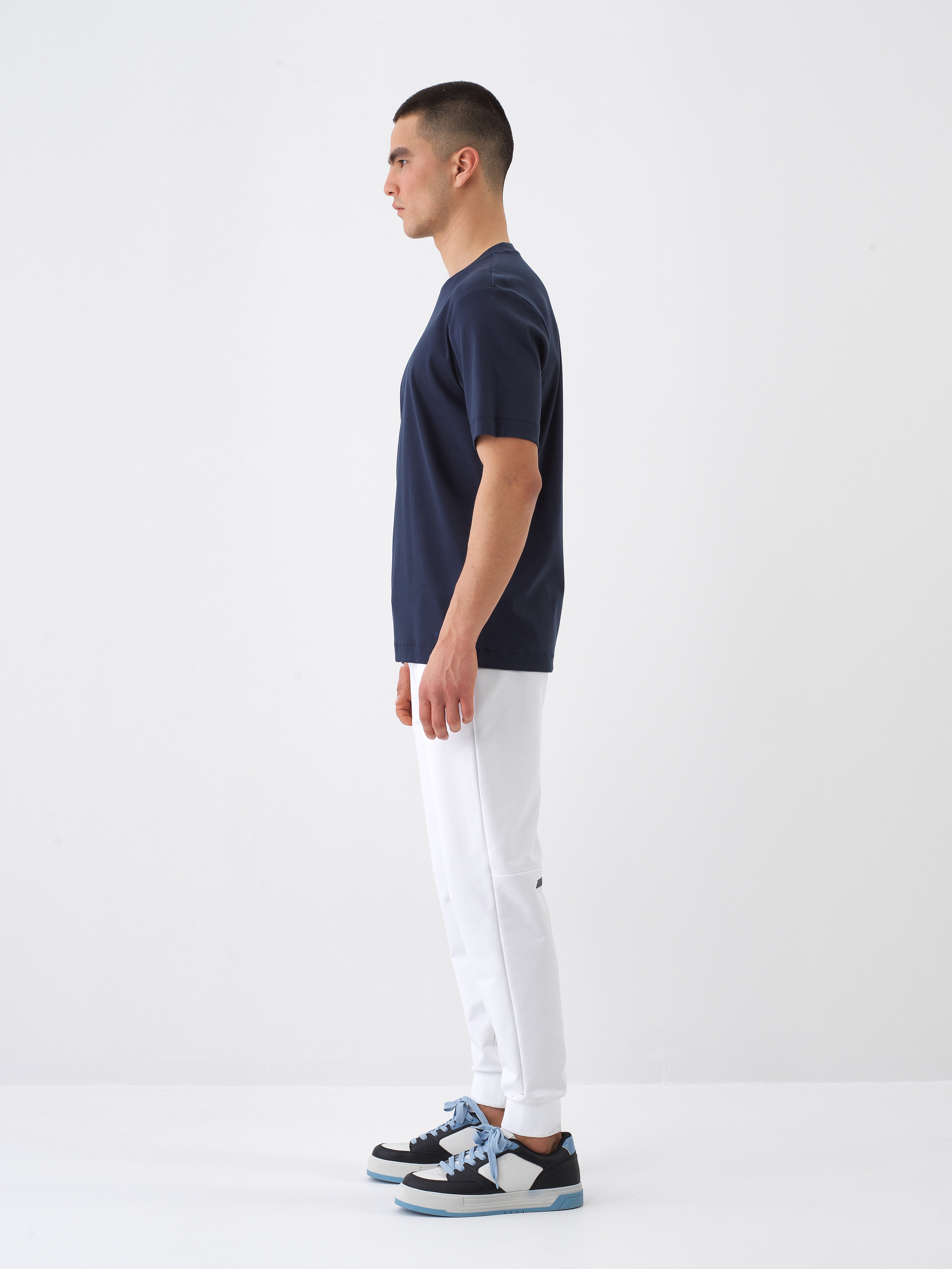 Xint White Jogging With Elastic Waist