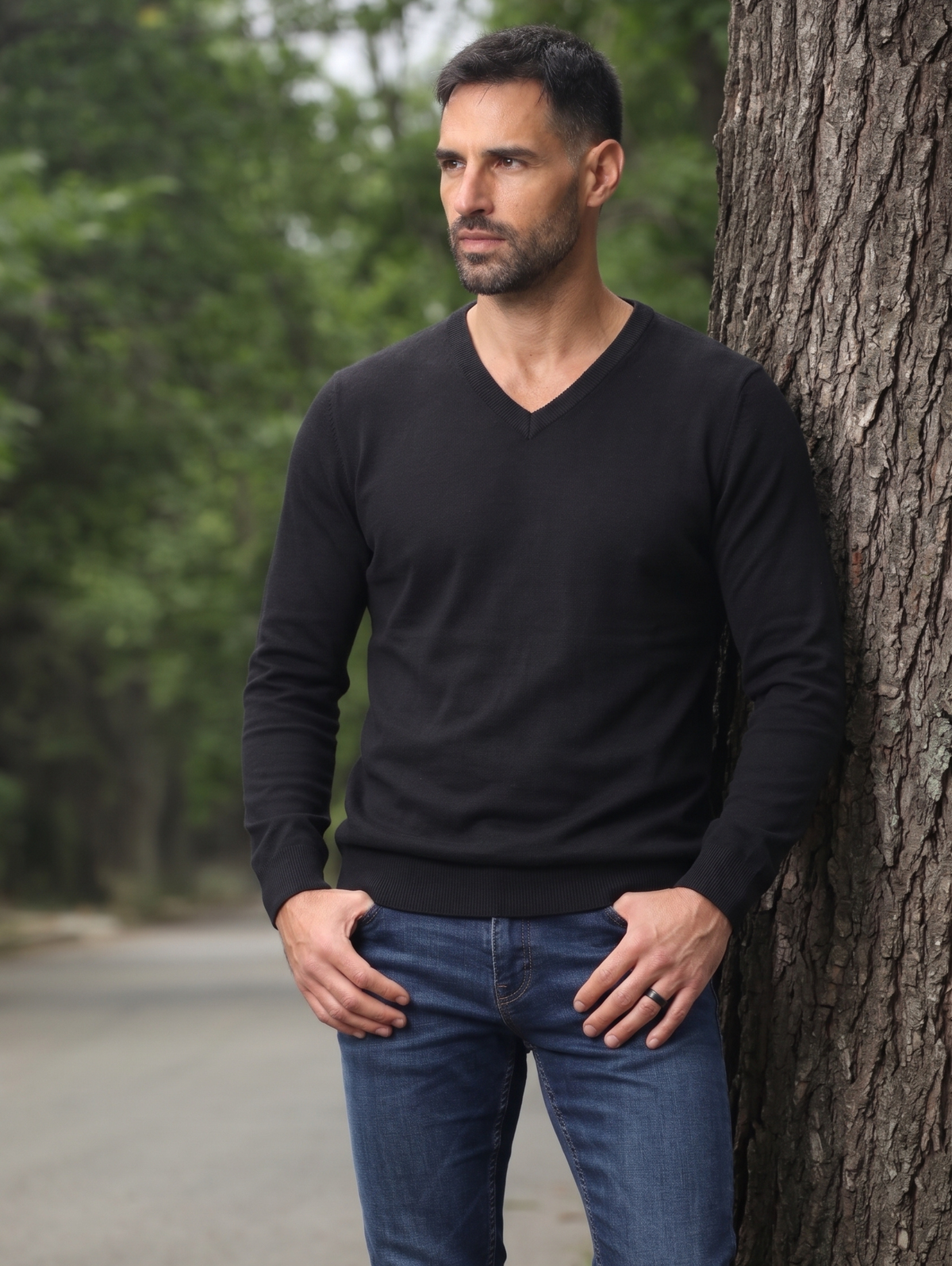 Black V-Neckline Pullover