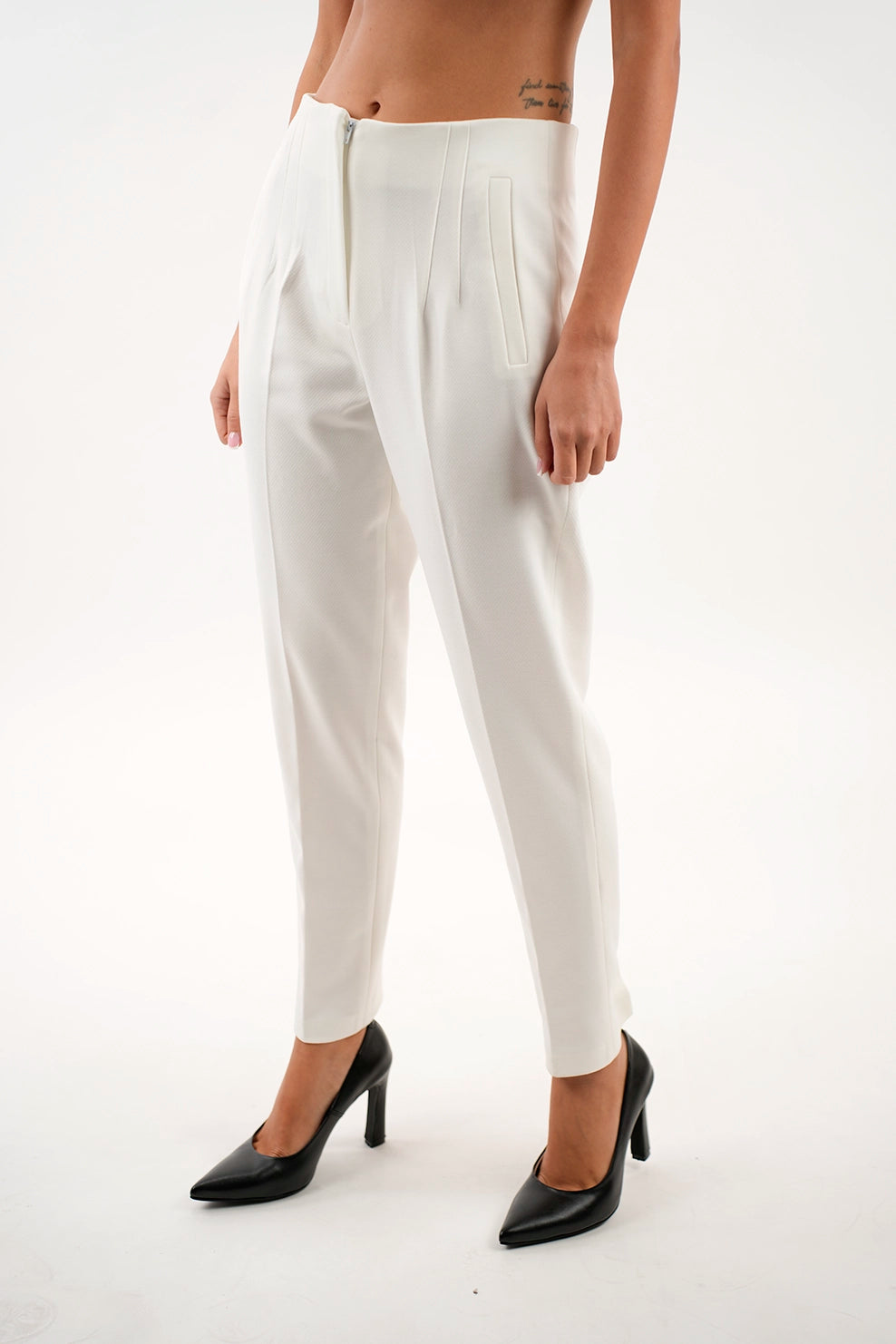 Off White Classy Pant With Zipper To Close