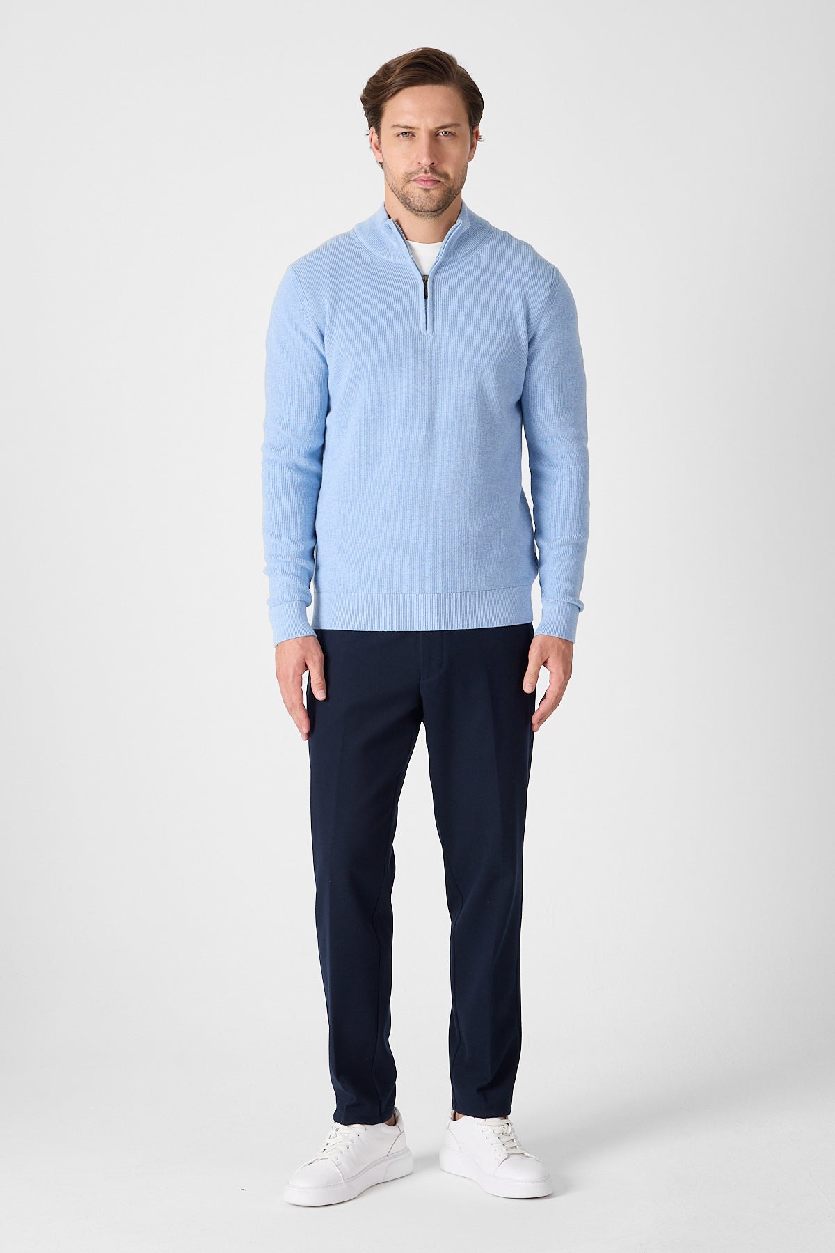 Casual Baby Blue Quarter Zip Pullover With Contrast Collar Accent
