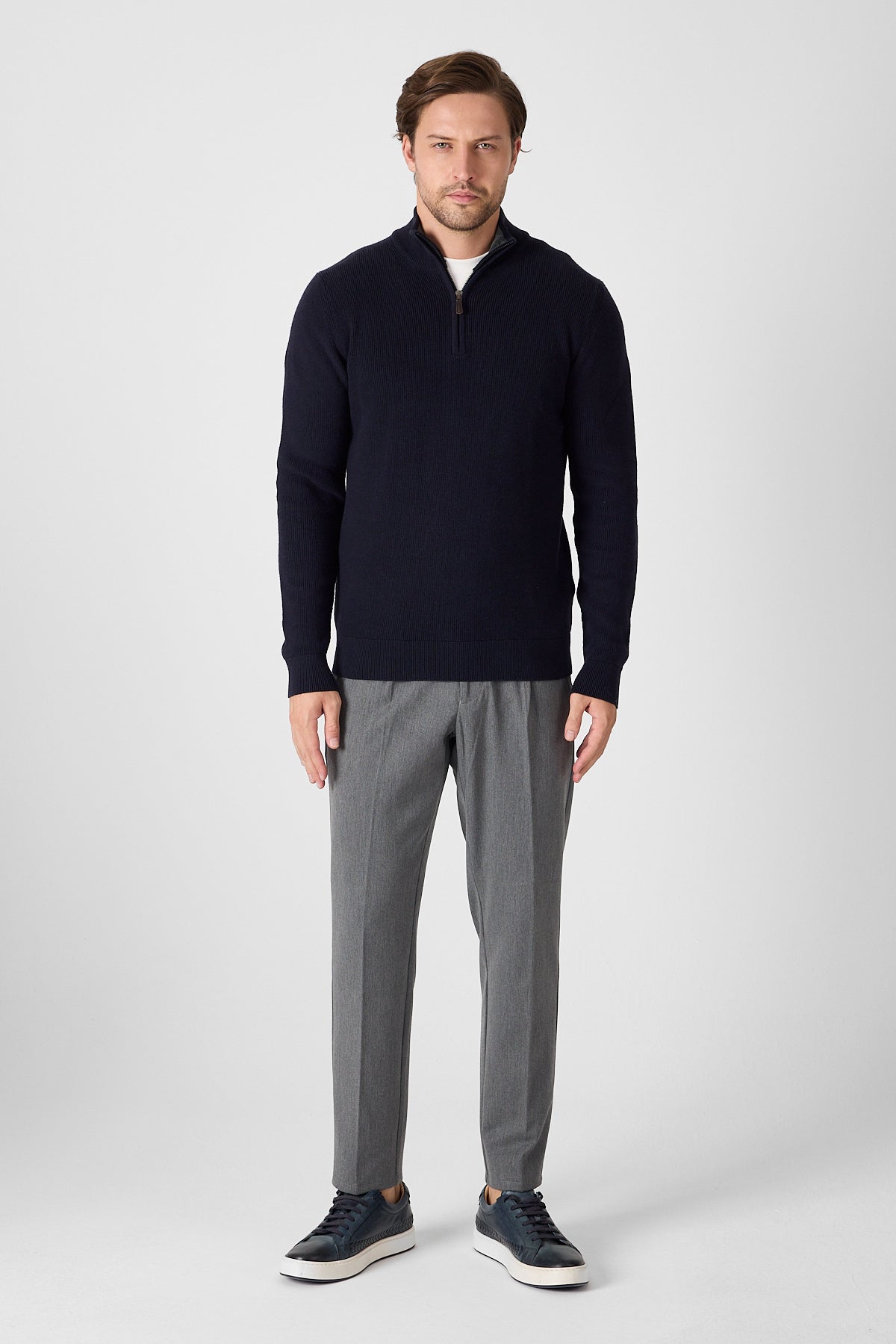 Casual Navy Quarter Zip Pullover With Contrast Collar Accent