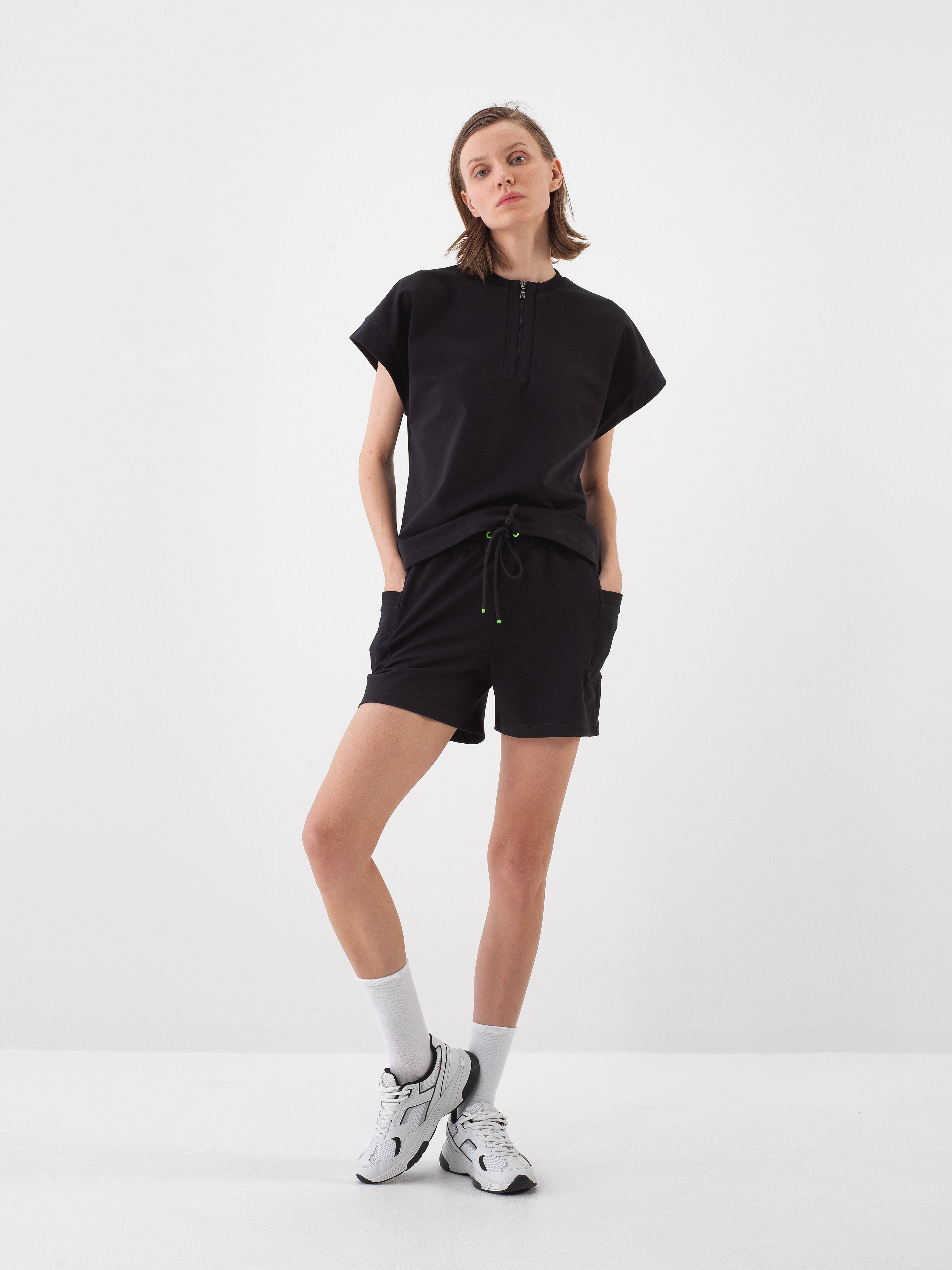 Xint Black Oversize Cotton Shorts