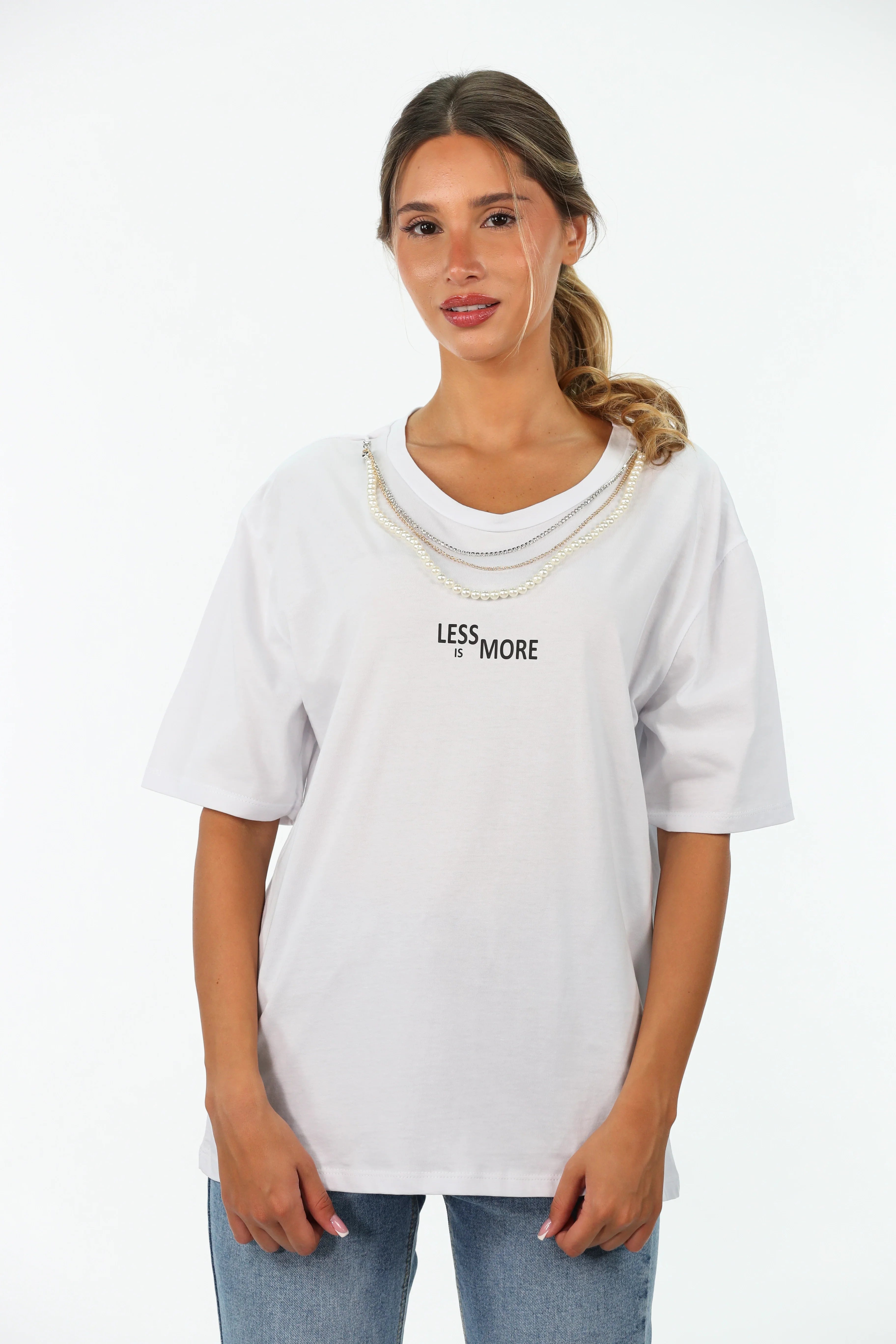 Oversized White T-shirt With Necklace Design