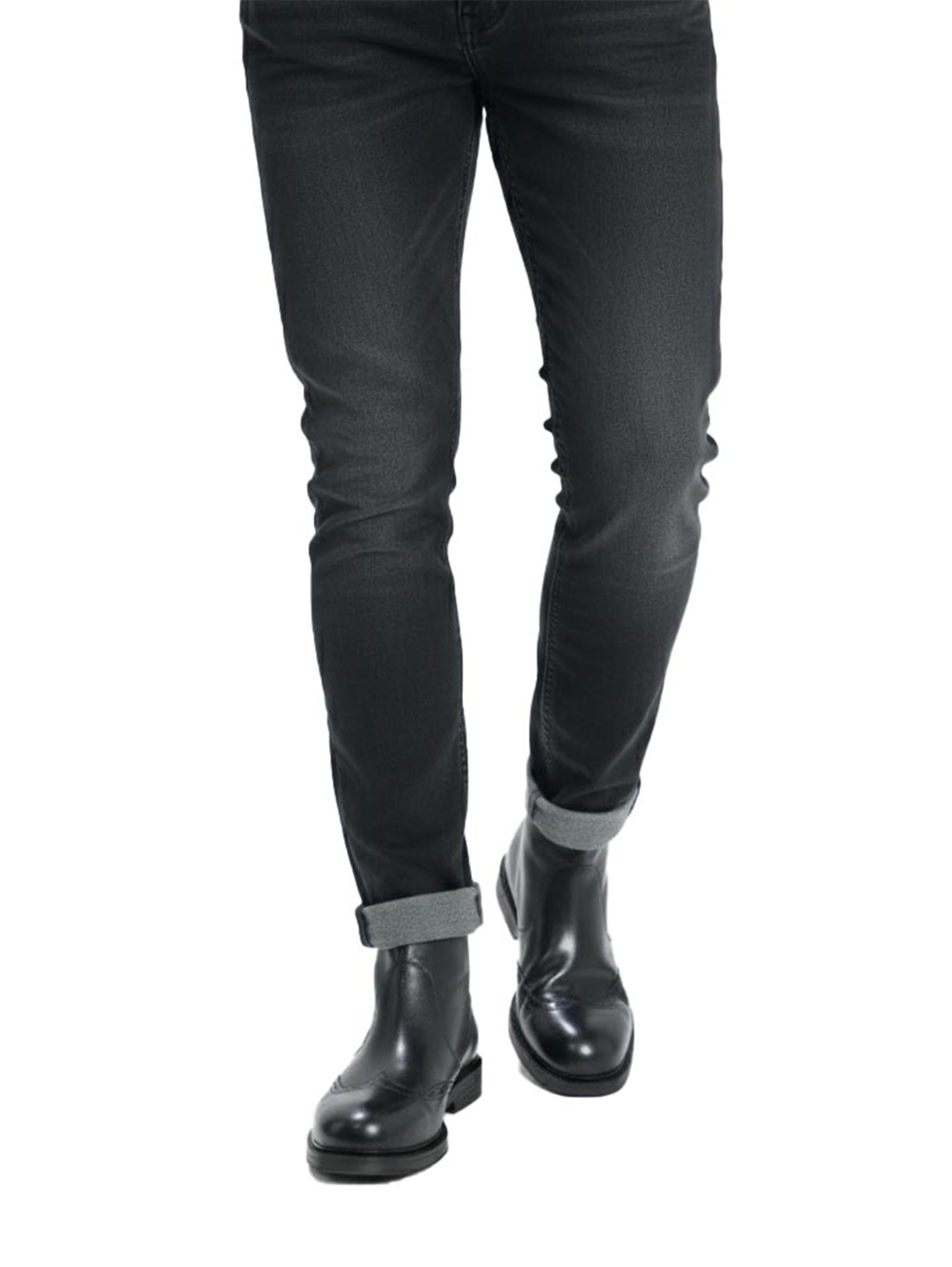 Black Casual Boot With Side Zipper To Close