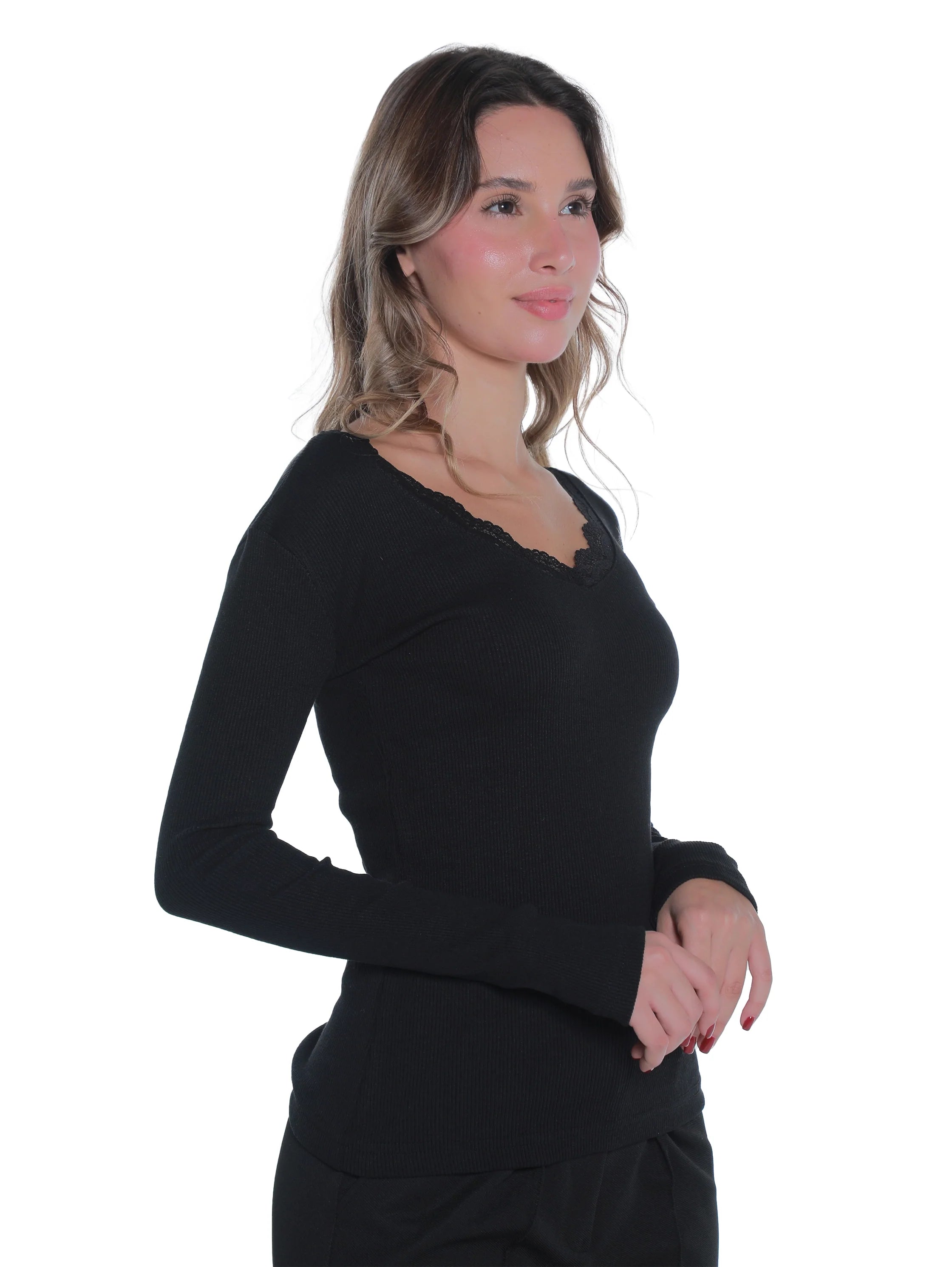 Long Sleeved Ribbed Black Top With Dentelle Neckling Design