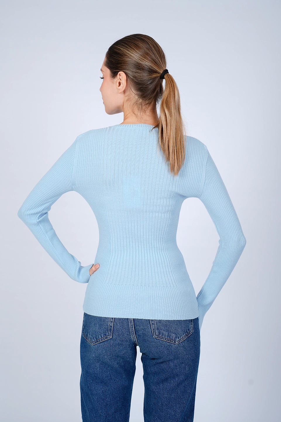 Round Neck Blue Ripped Knit Wear