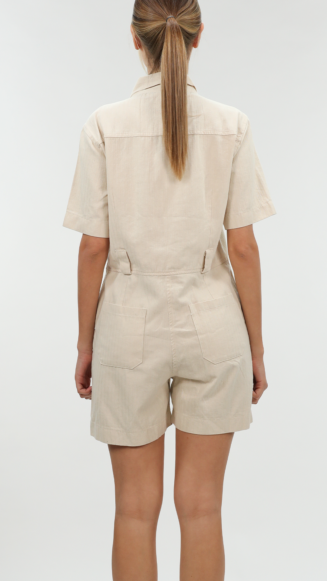 Beige Overall Short With Button To Close