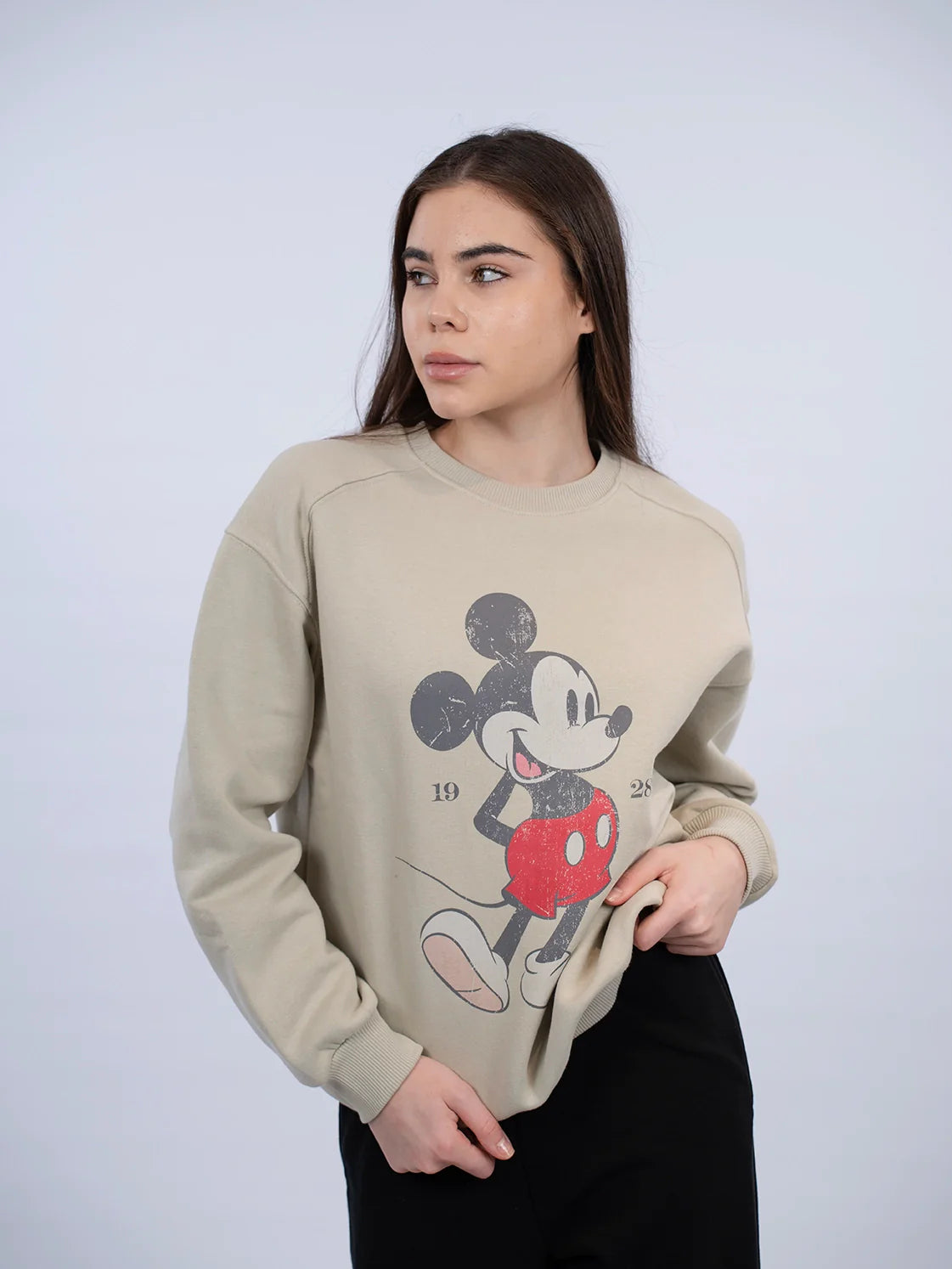 Light Green Casual Sweater With Cartoon Front Design