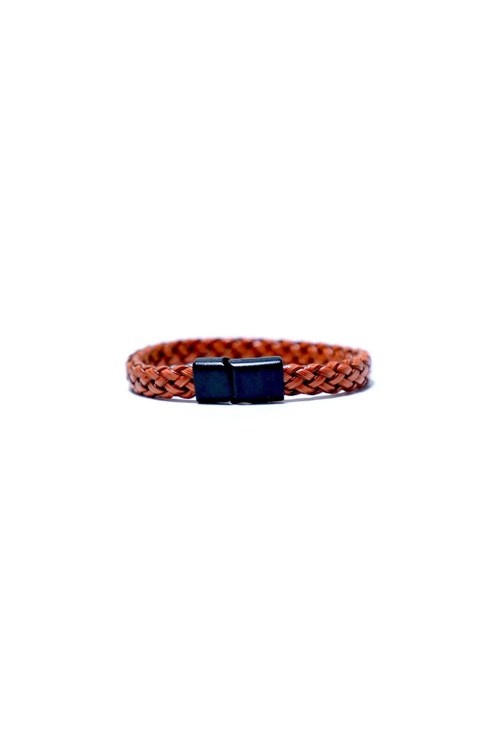 Bracelet With Magnetic Clasp For Easy Closure