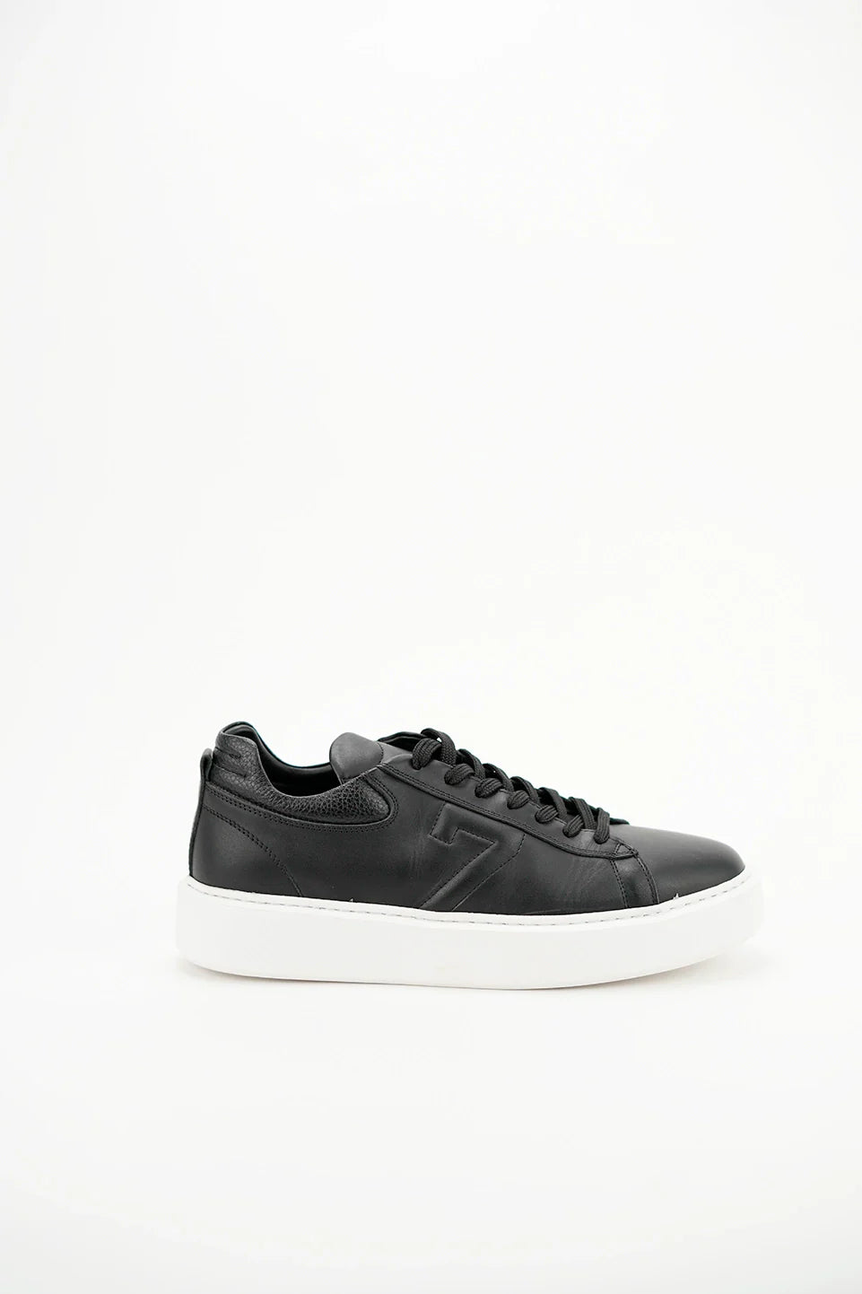 Leather Black Shoes With White Insole