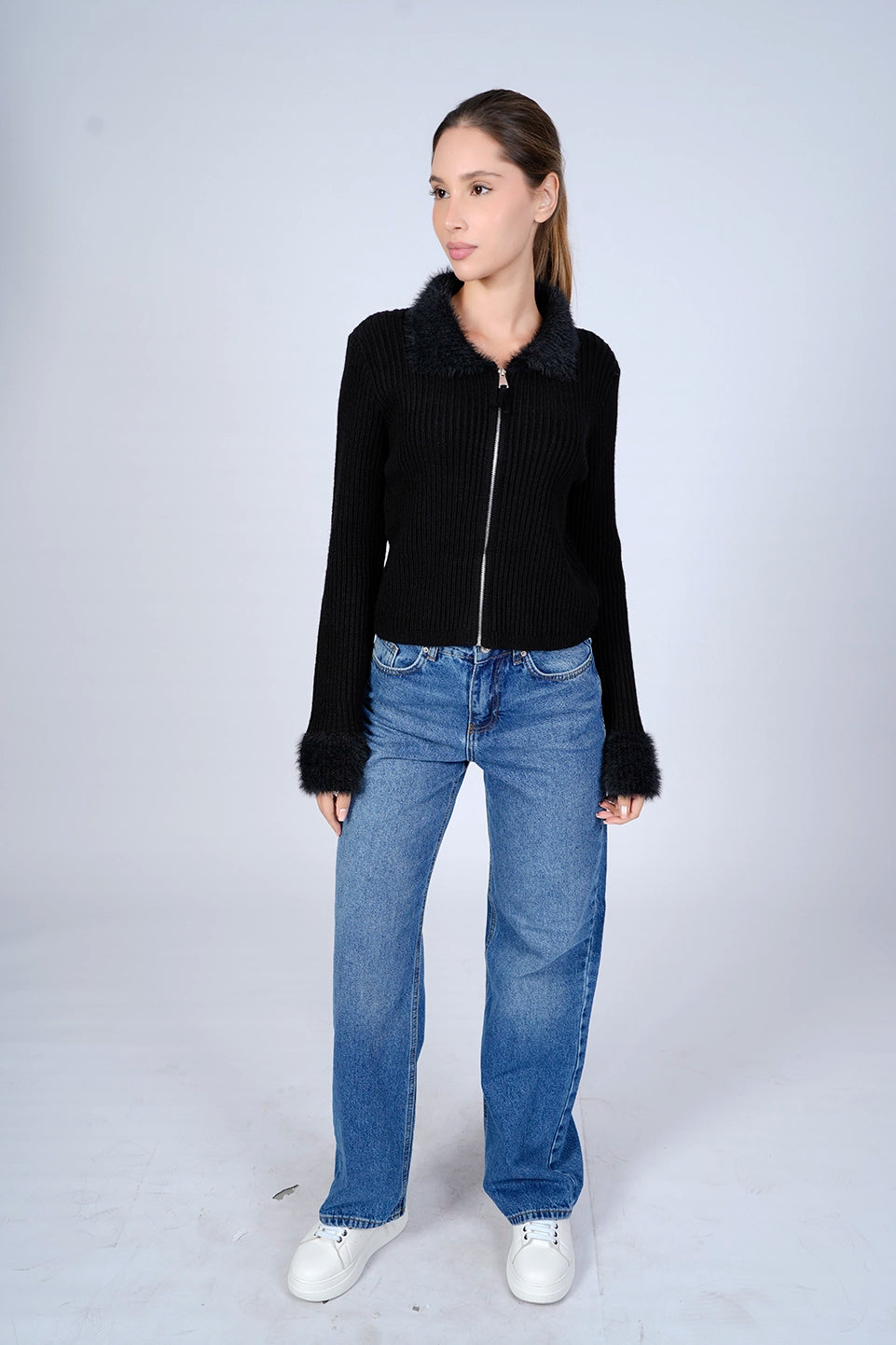 Black Zippered Sweater With Collar Design