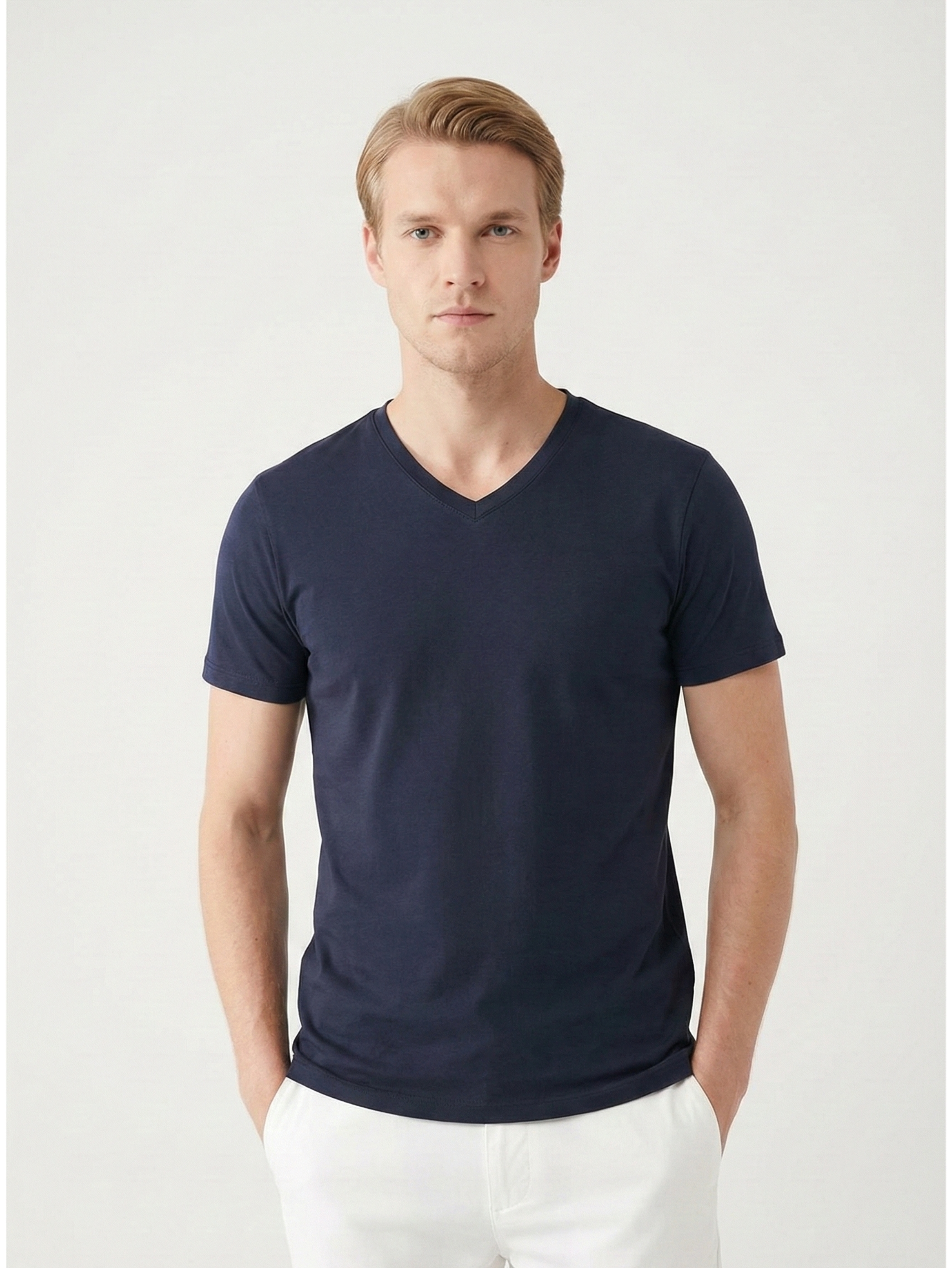 Navy Jack Dapper Short Sleeved Navy Basic T-shirt With V-neck
