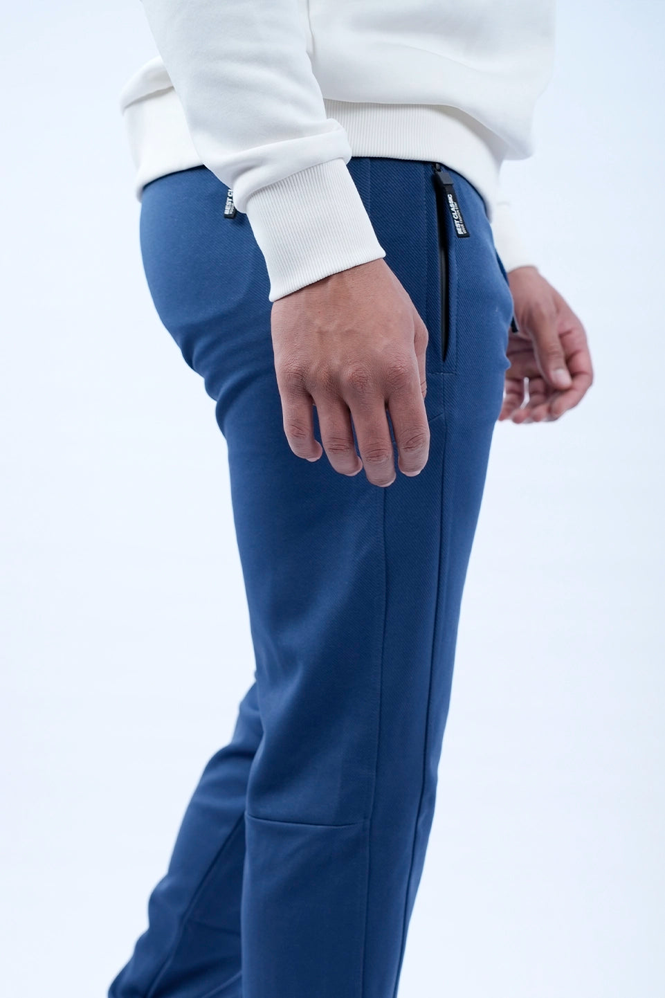 Indigo Jogging With Zippered Closable Pockets