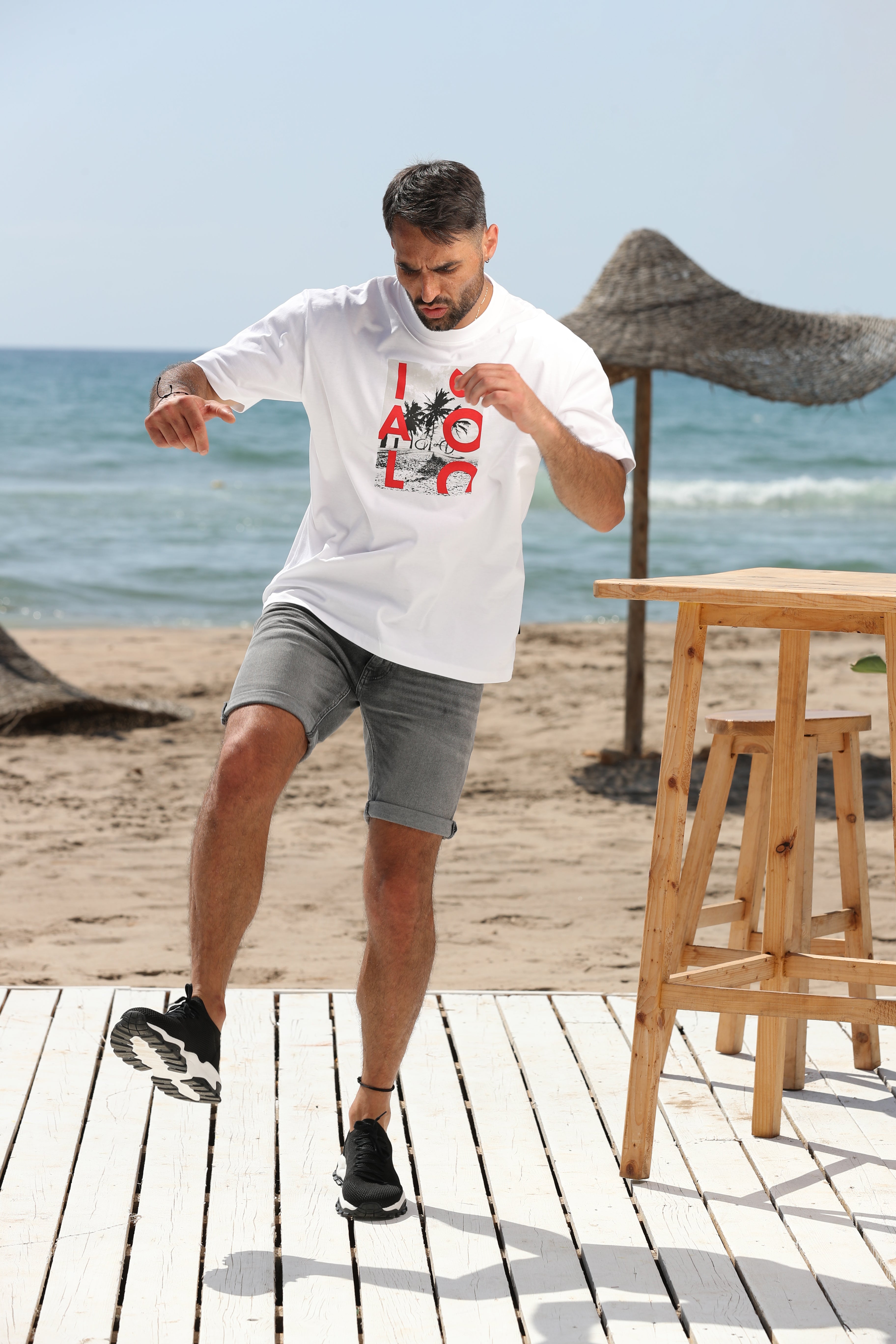 Oversized Printed White T-shirt