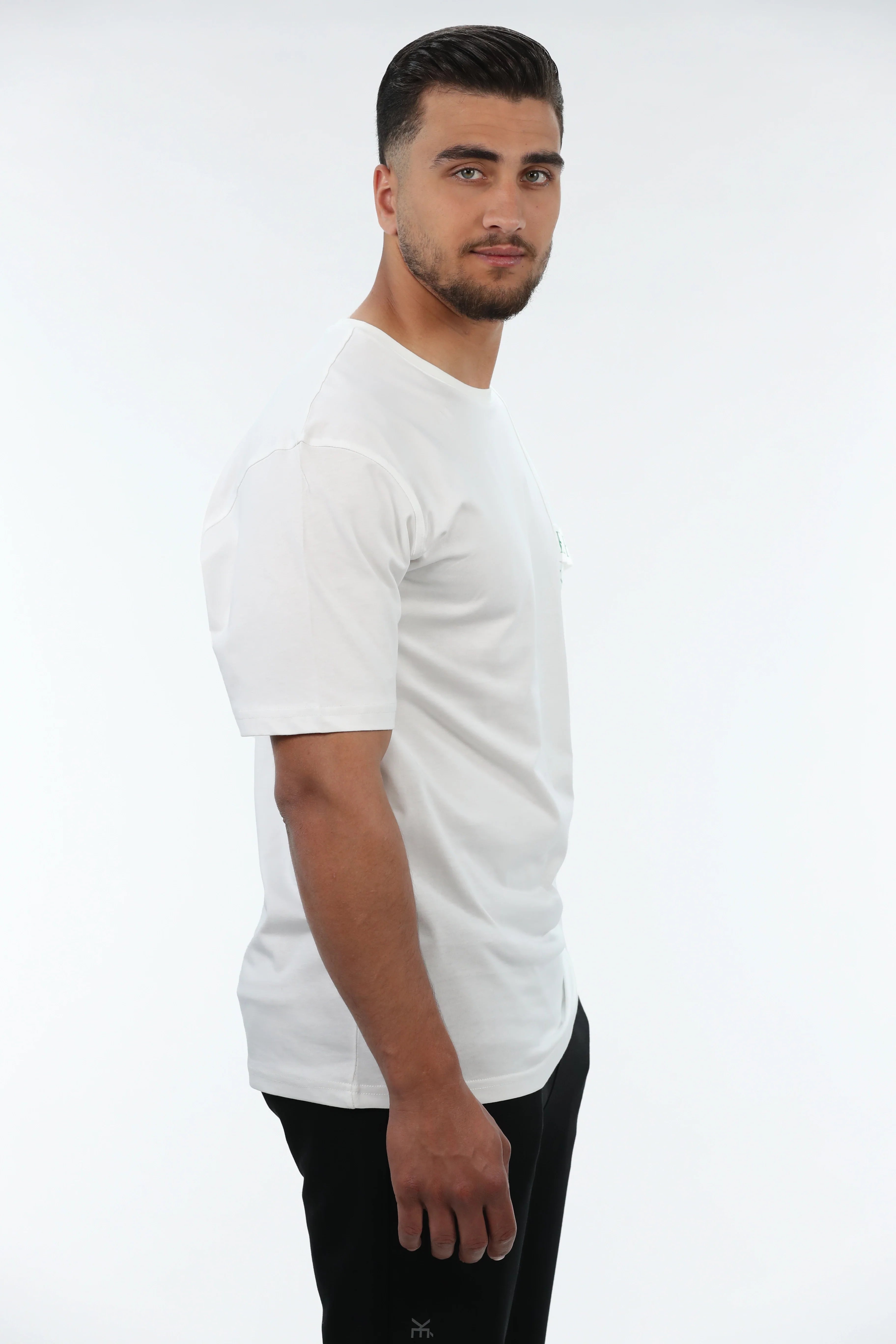 Oversized White T-Shirt With Pocket Design