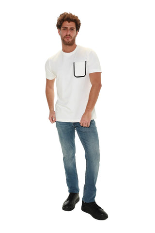 White T-shirt With Pocket Design