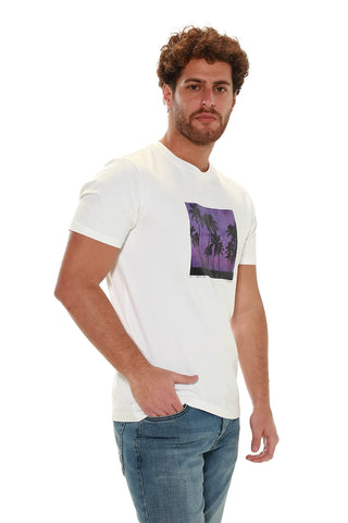 White Summer T-shirt With Front Design