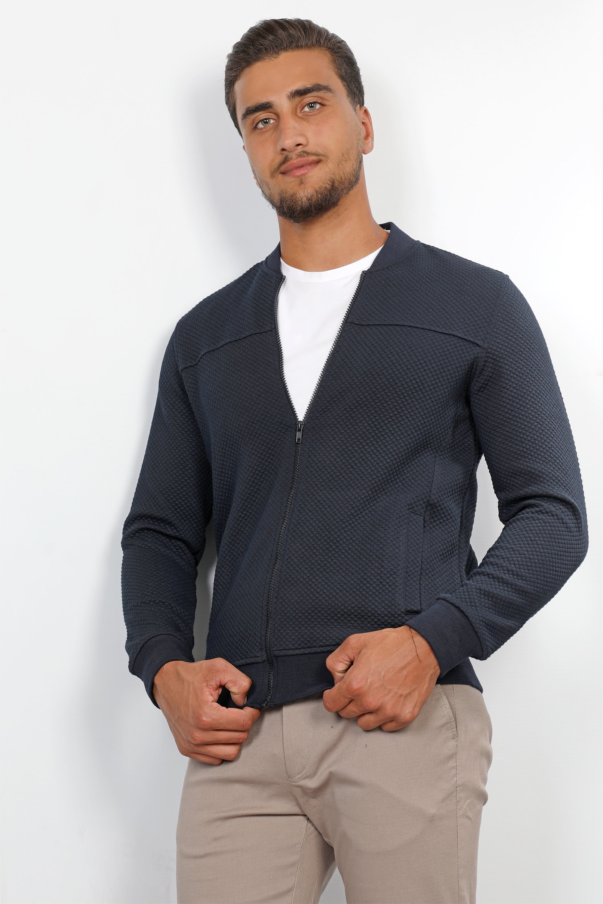 Men Stylish Navy Zipped Sweater