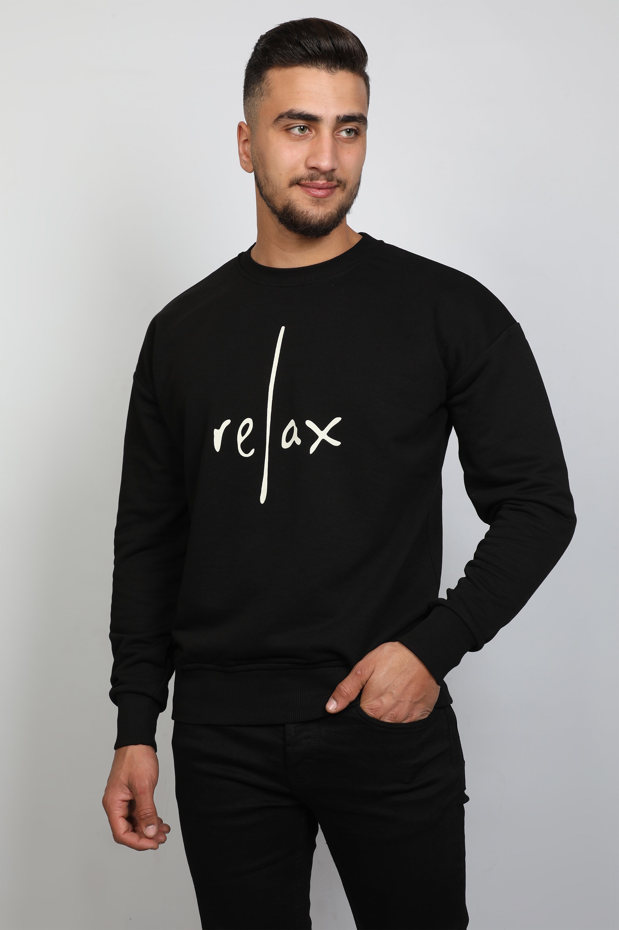 Men 'Relax' Logo Designed Black Pullover