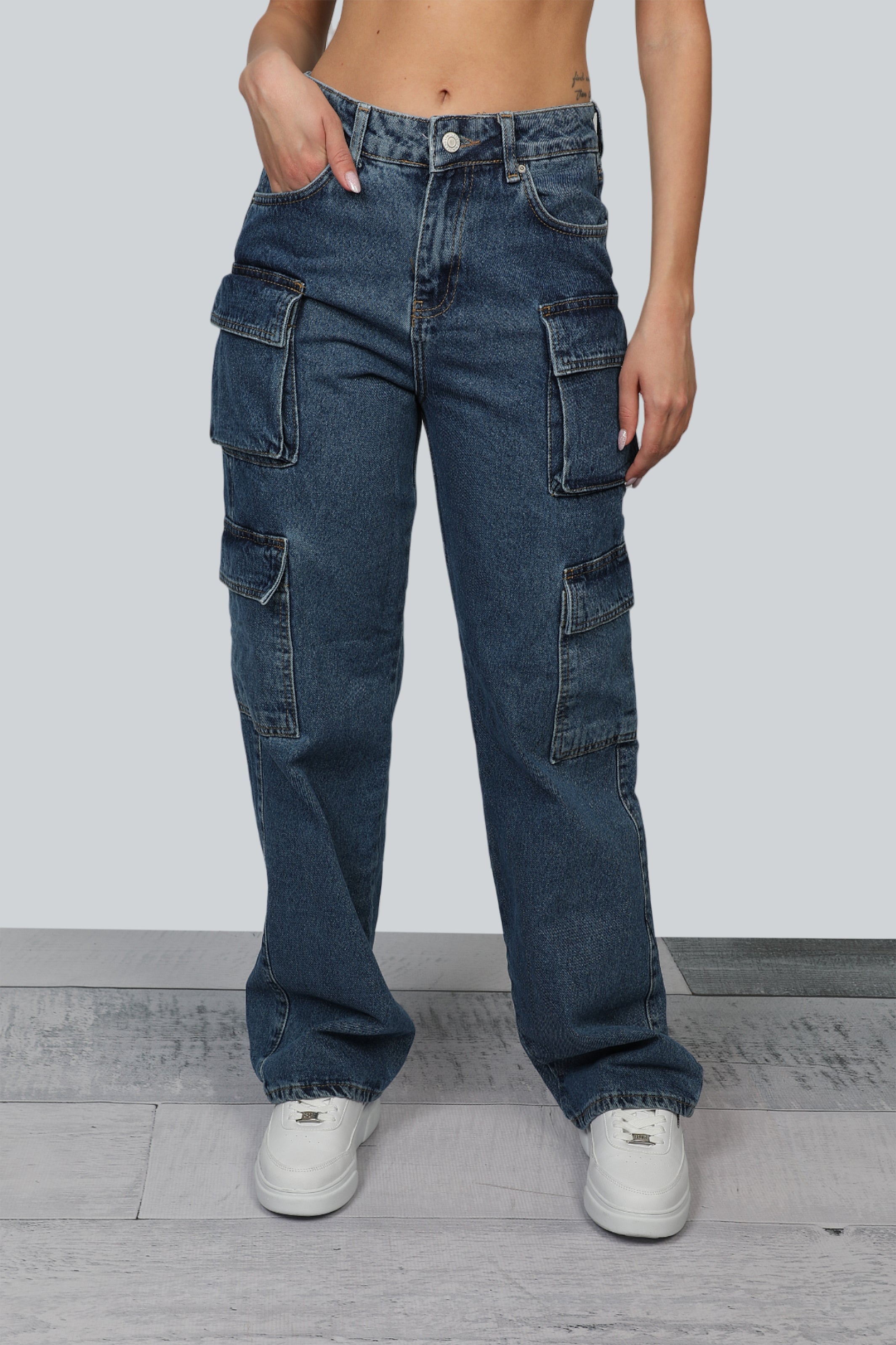 Women Baggy Blue Jeans With Side Pockets