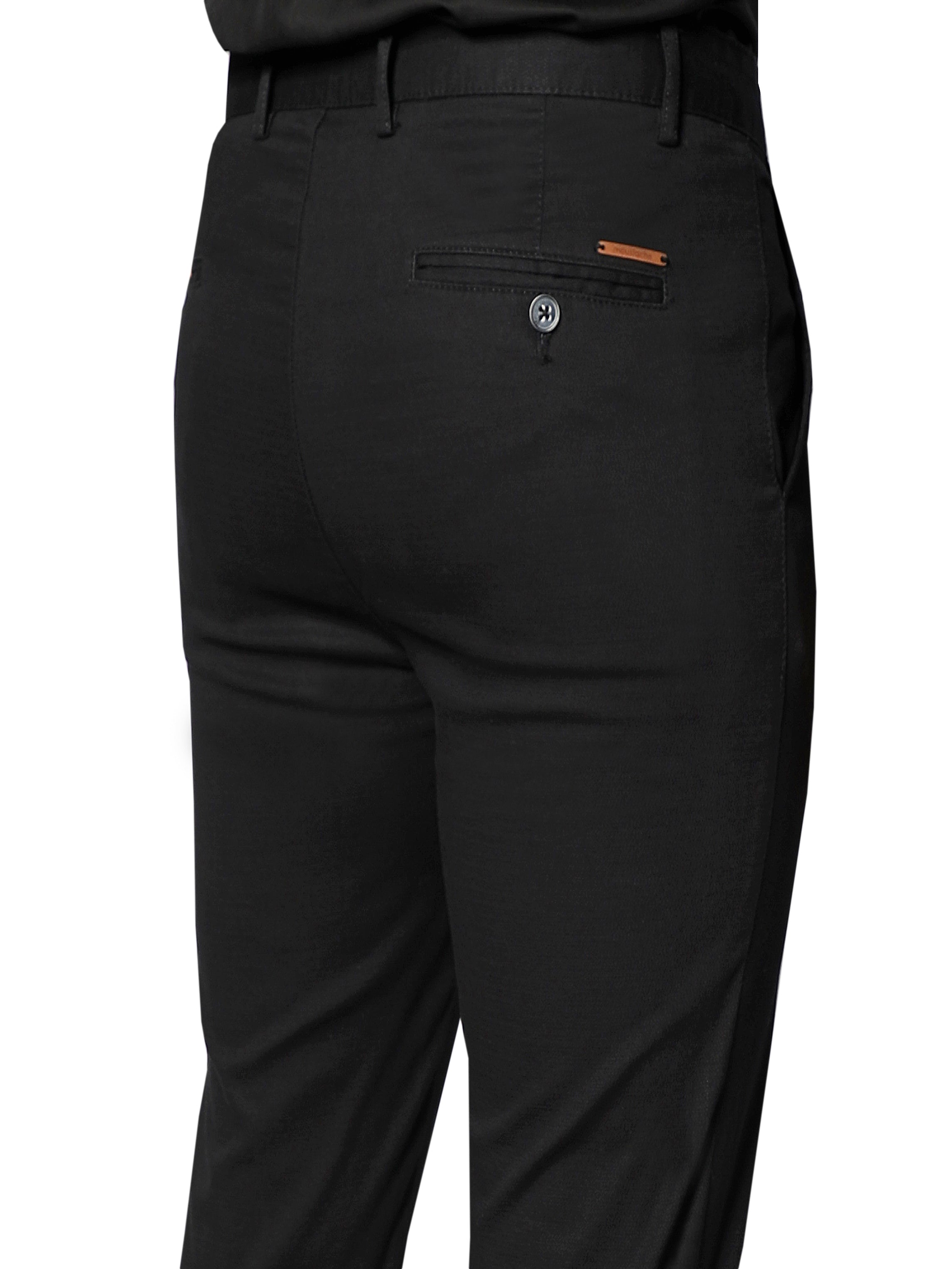 Men Regular-Fit Black Chino Pants